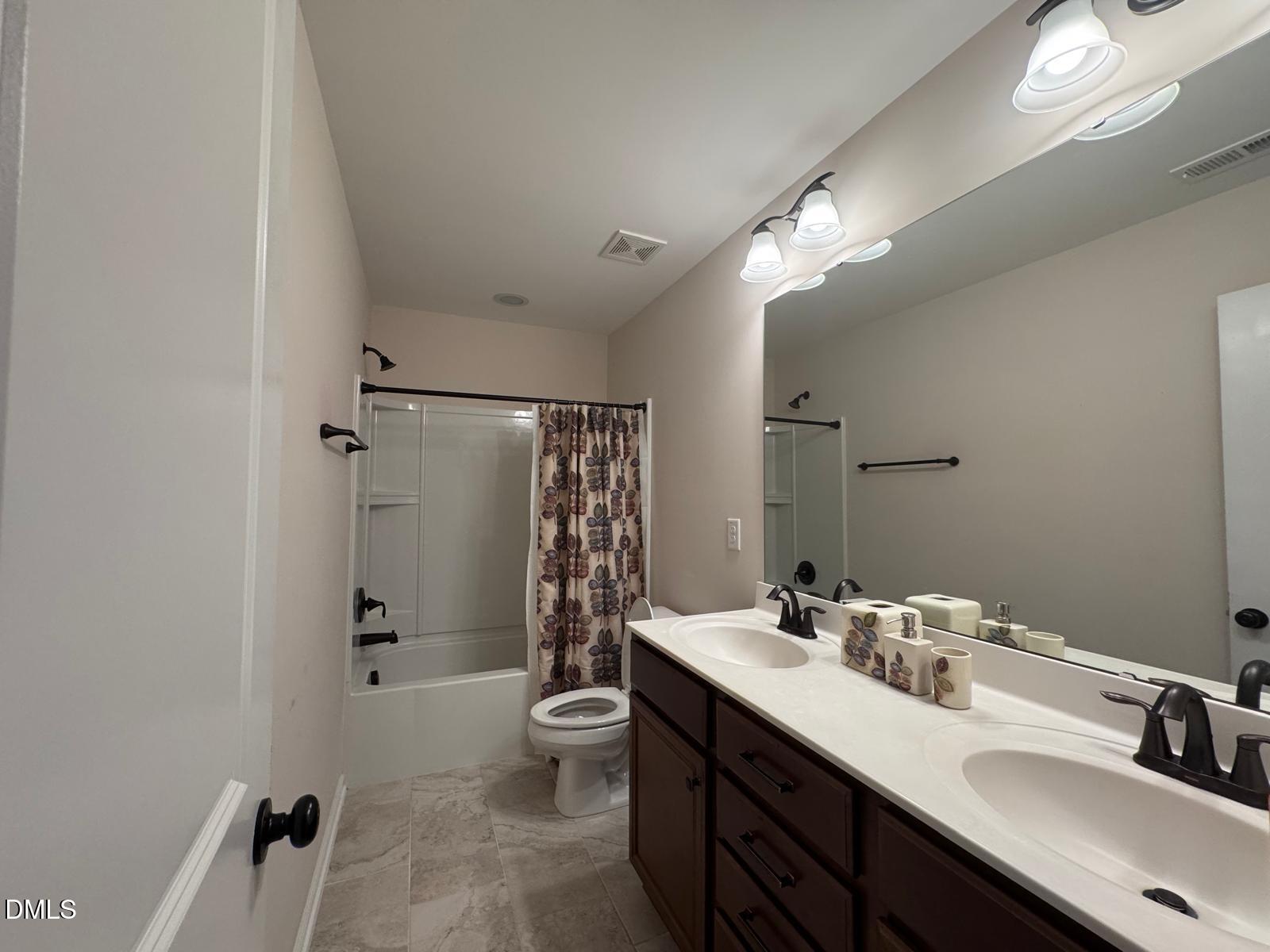 828 Bristol Bridge Drive Property Photo 2