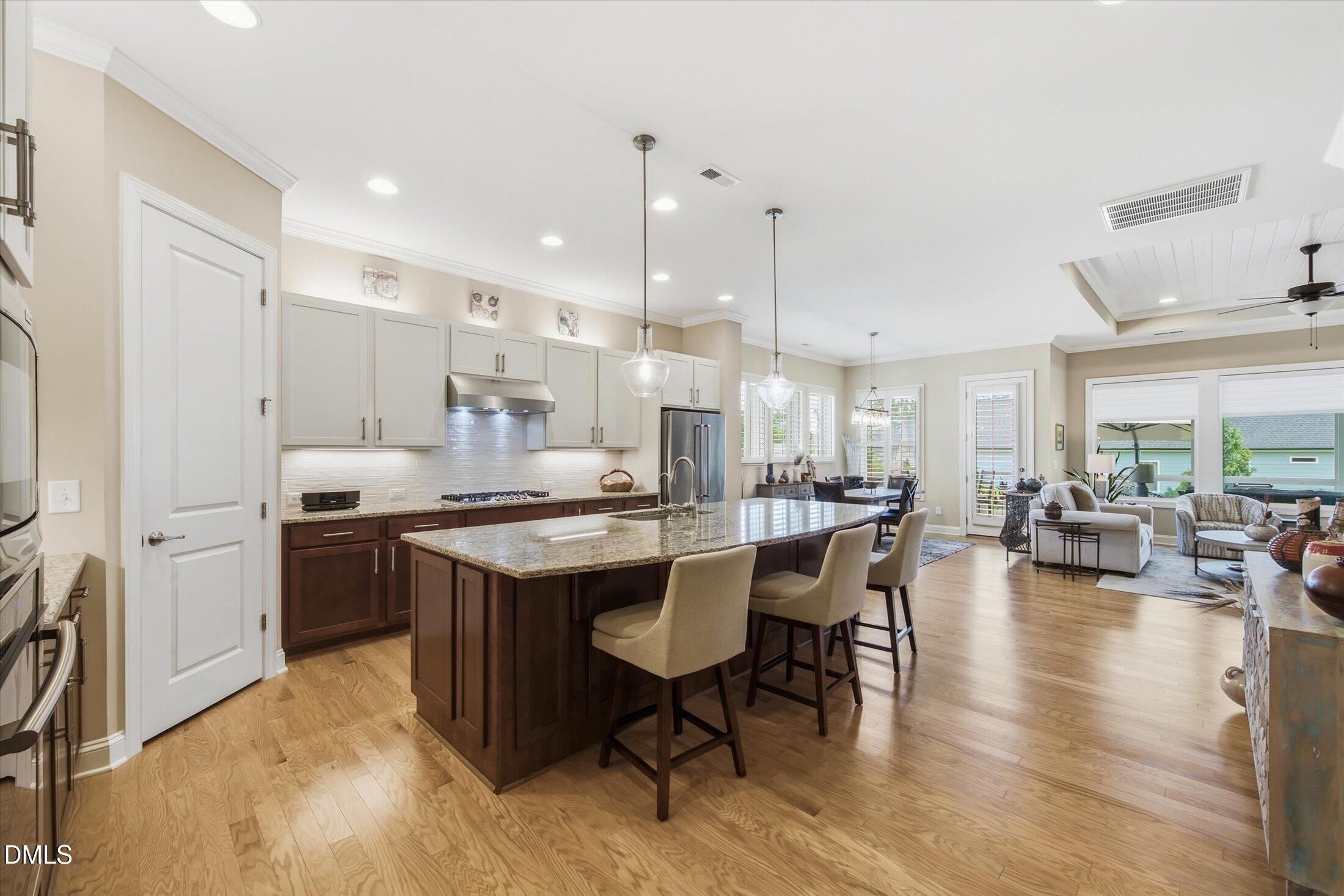 559 Middleton Place Property Photo 8
