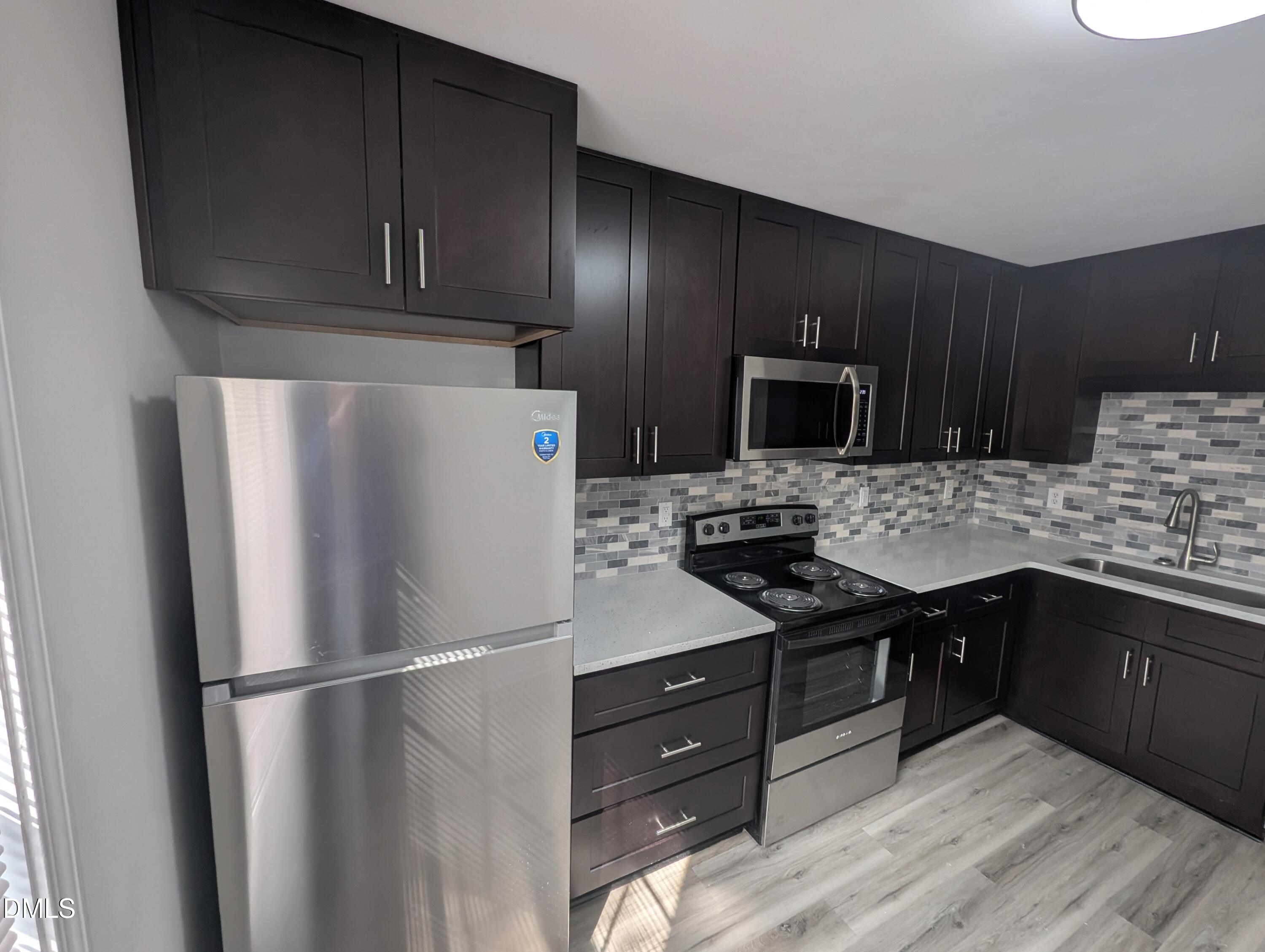 1005 Shades Place Property Photo 7