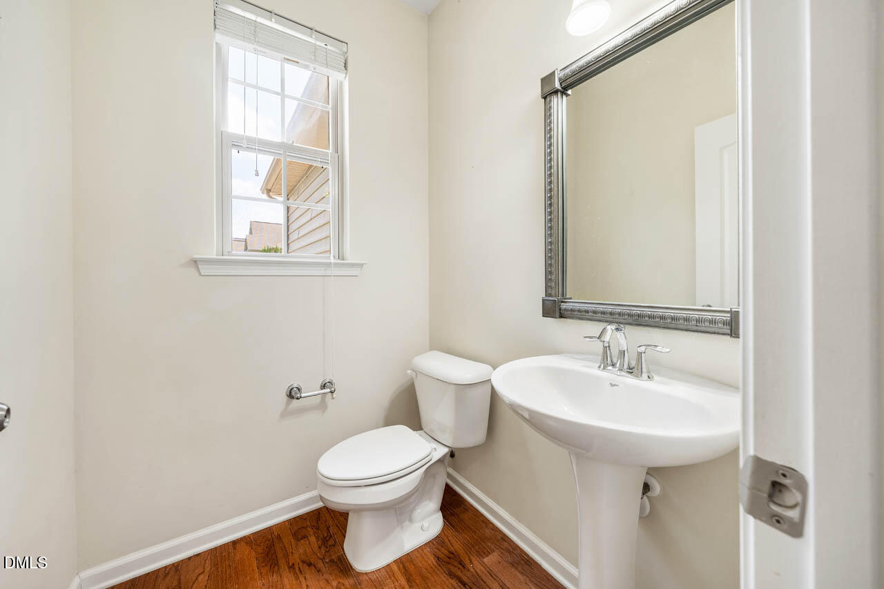 453 Sandy Whispers Place Property Photo 14