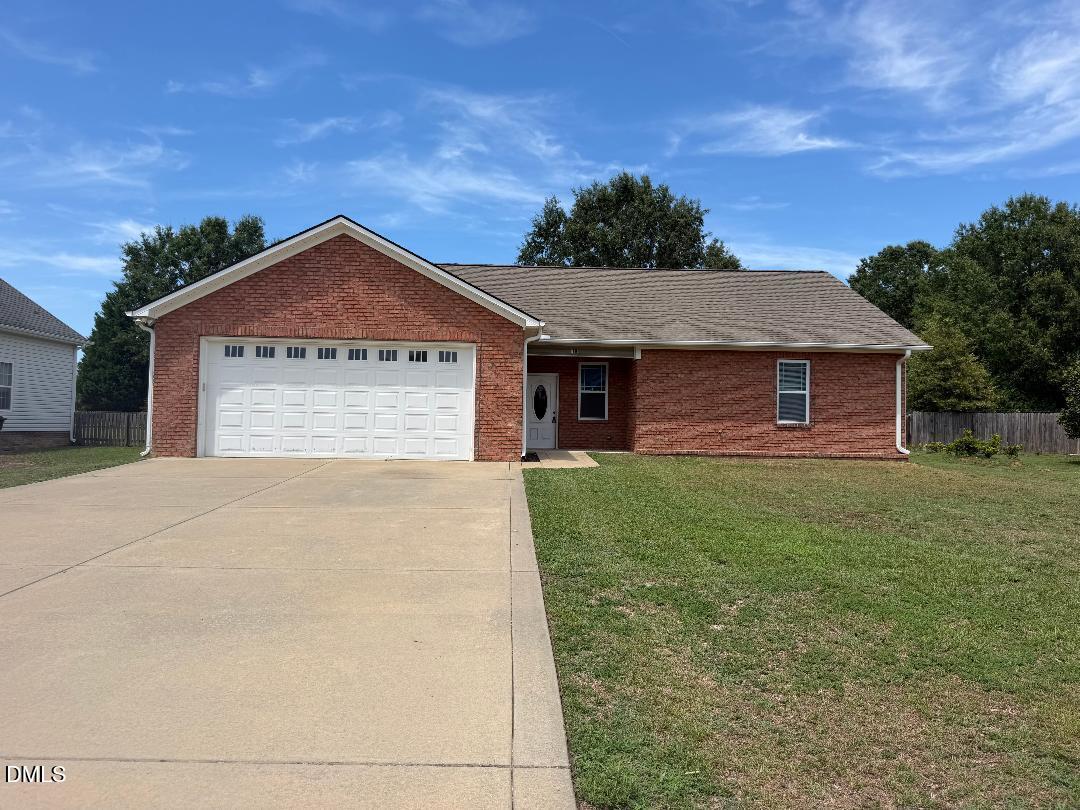 18 D'ango Circle Property Photo 2