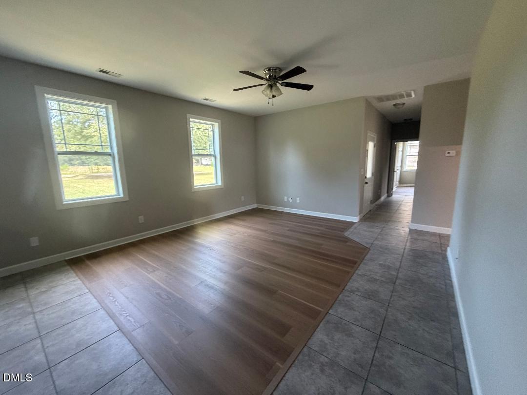 18 D'ango Circle Property Photo 8