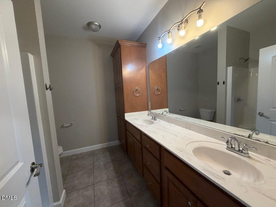 18 D'ango Circle Property Photo 9
