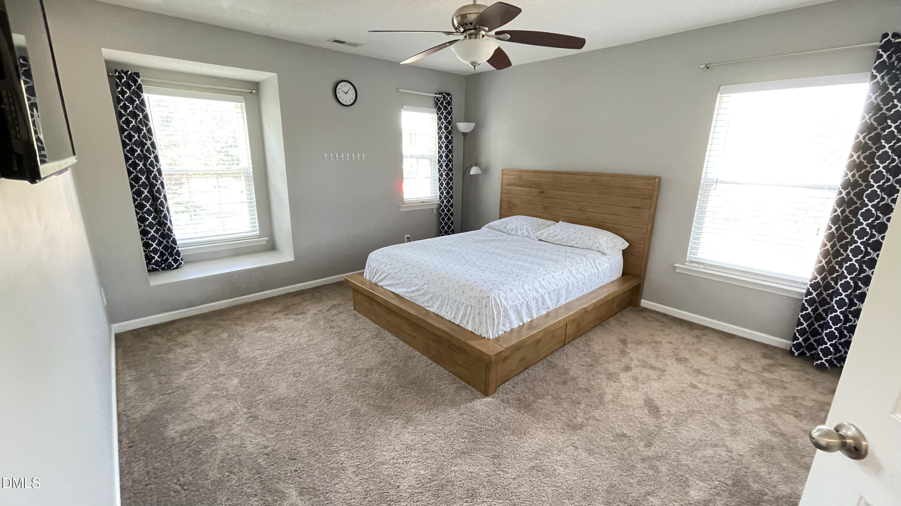 324 Amacord Way Property Photo 6