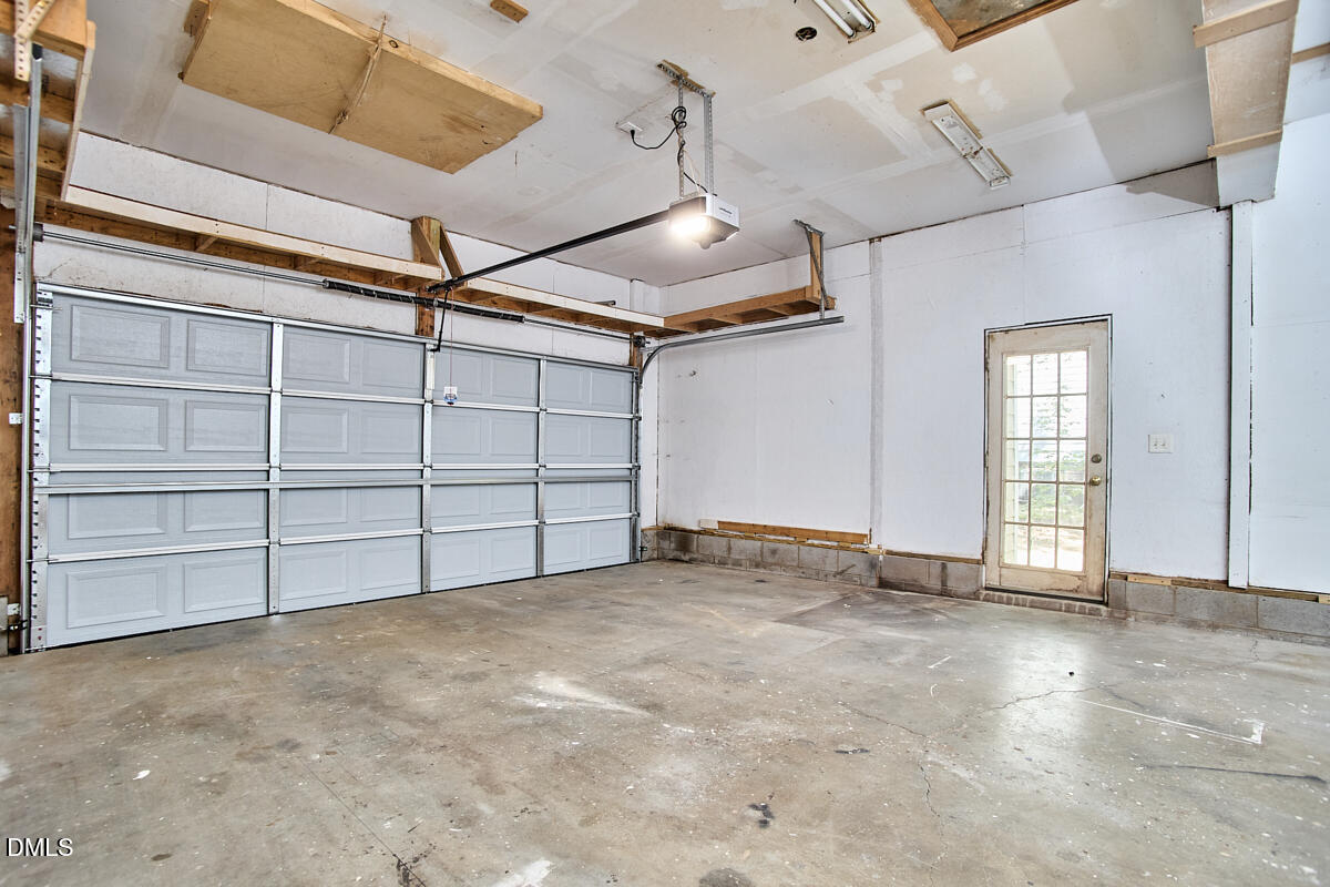 3917 Springstop Lane Property Photo 60