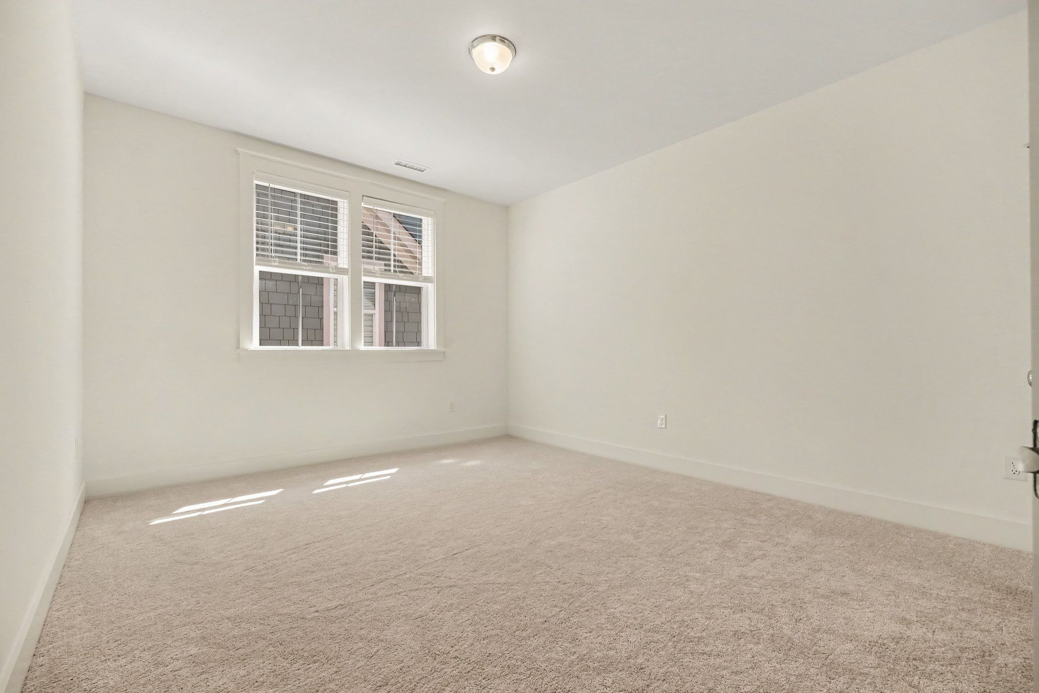 1025 Terrabella Way Property Photo 23
