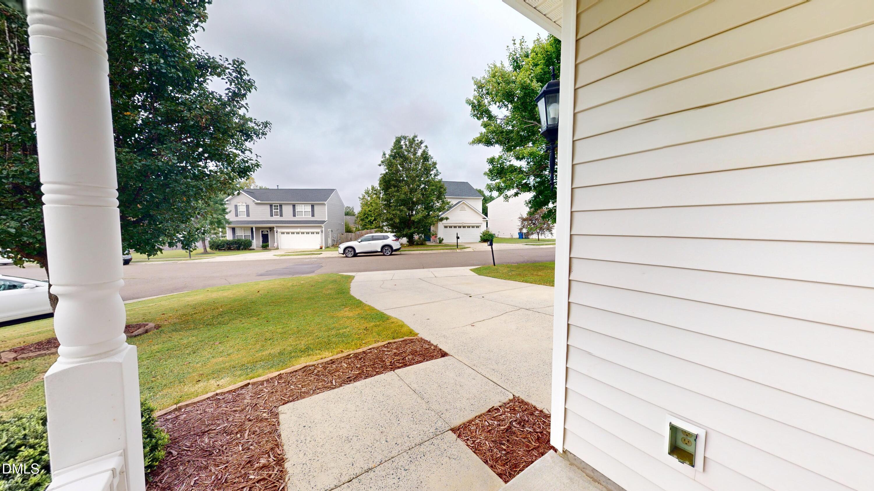 5628 Slaytenbush Lane Property Photo 8