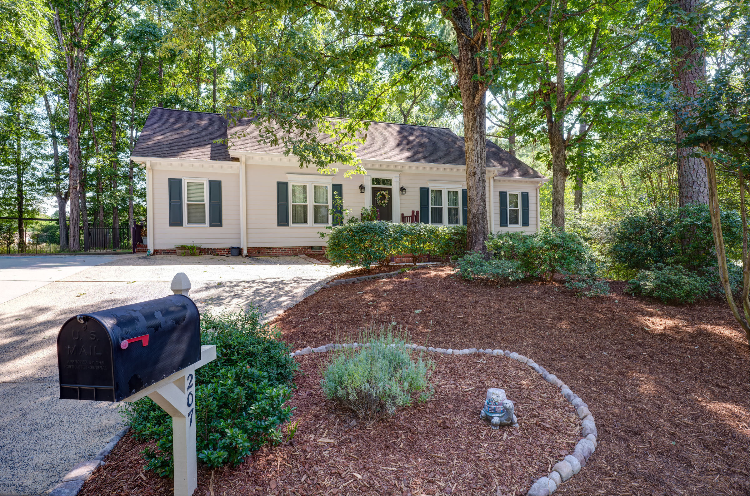 207 Brandermill Drive Property Photo 1