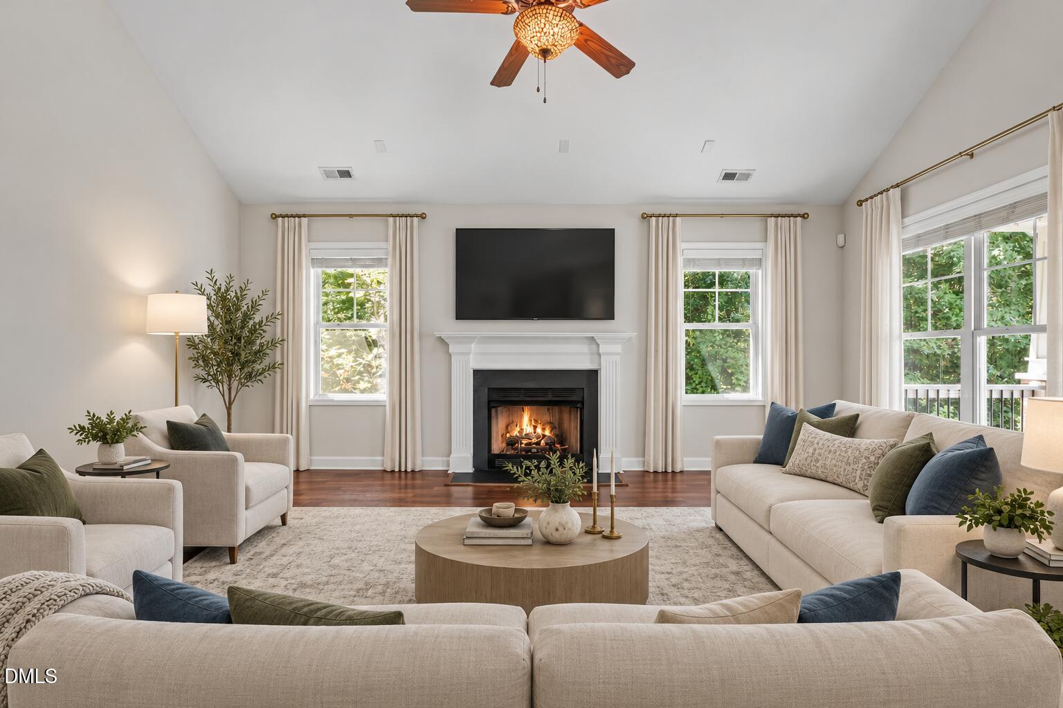 500 Wood Valley Drive Property Photo 3