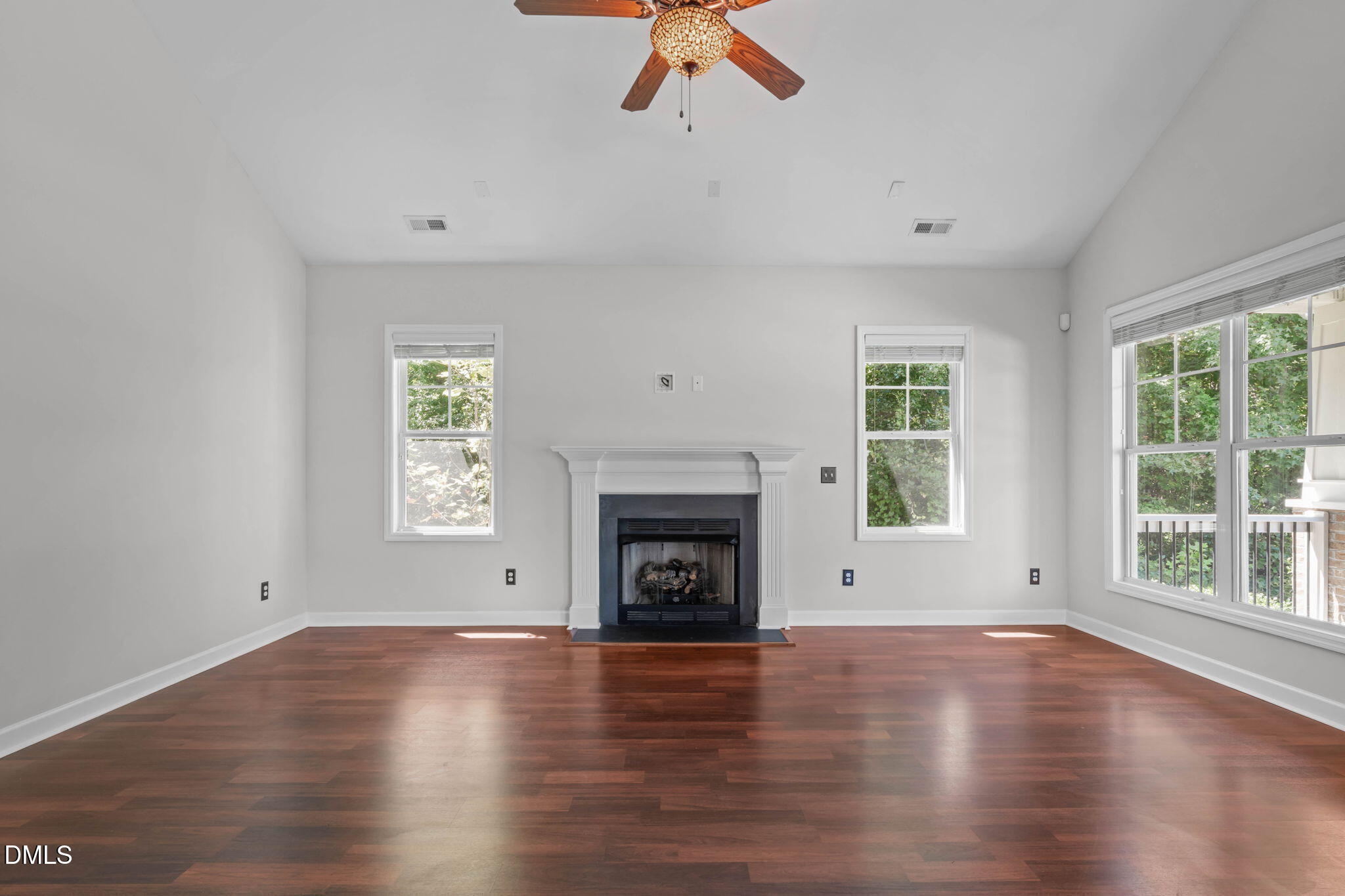 500 Wood Valley Drive Property Photo 9