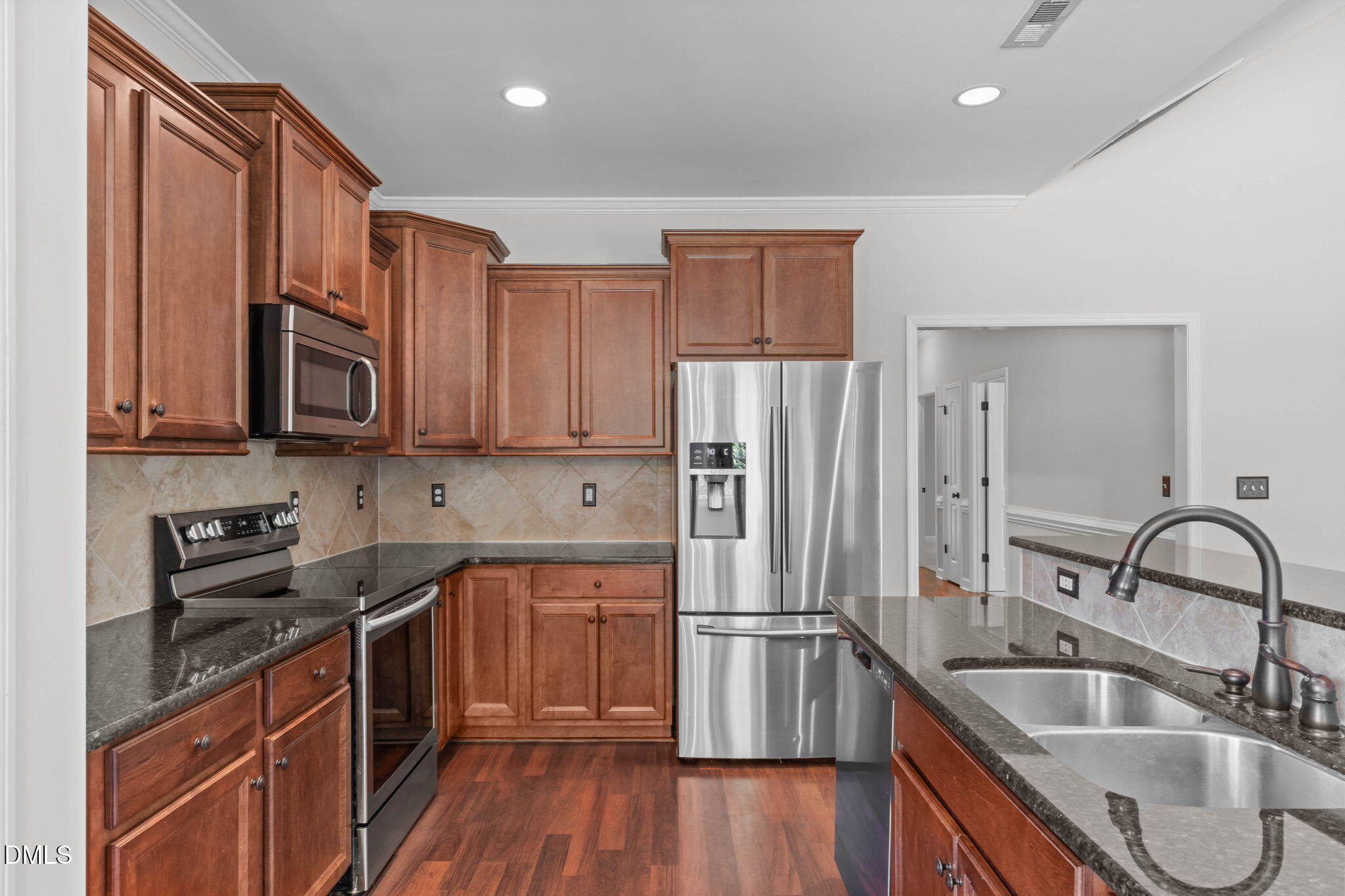 500 Wood Valley Drive Property Photo 13