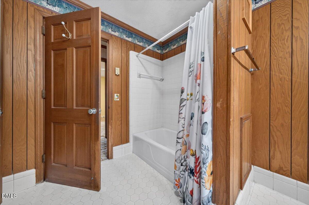 7325 Lake Wheeler Road Property Photo 19