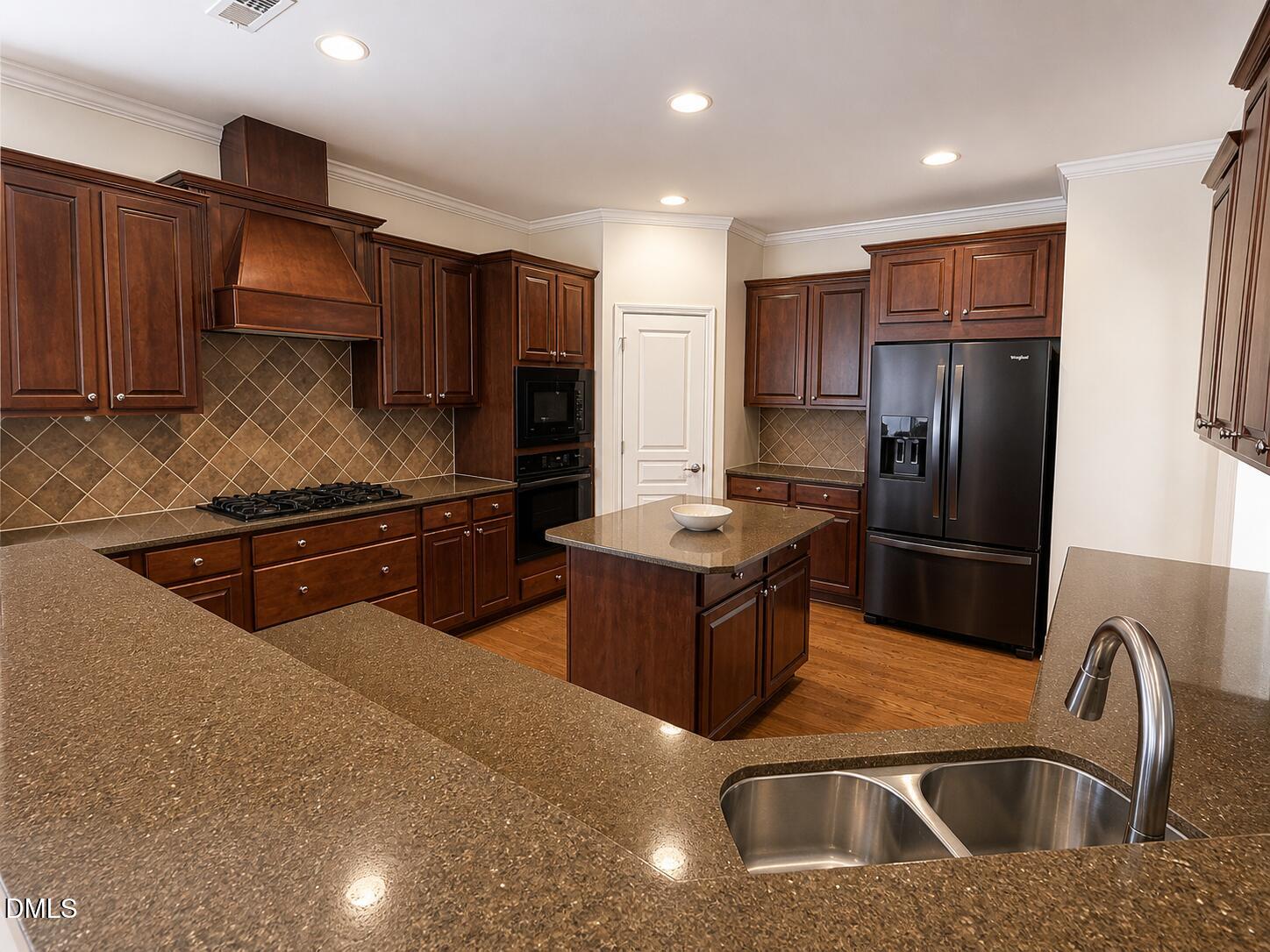 714 Arbor Brook Drive Property Photo 4