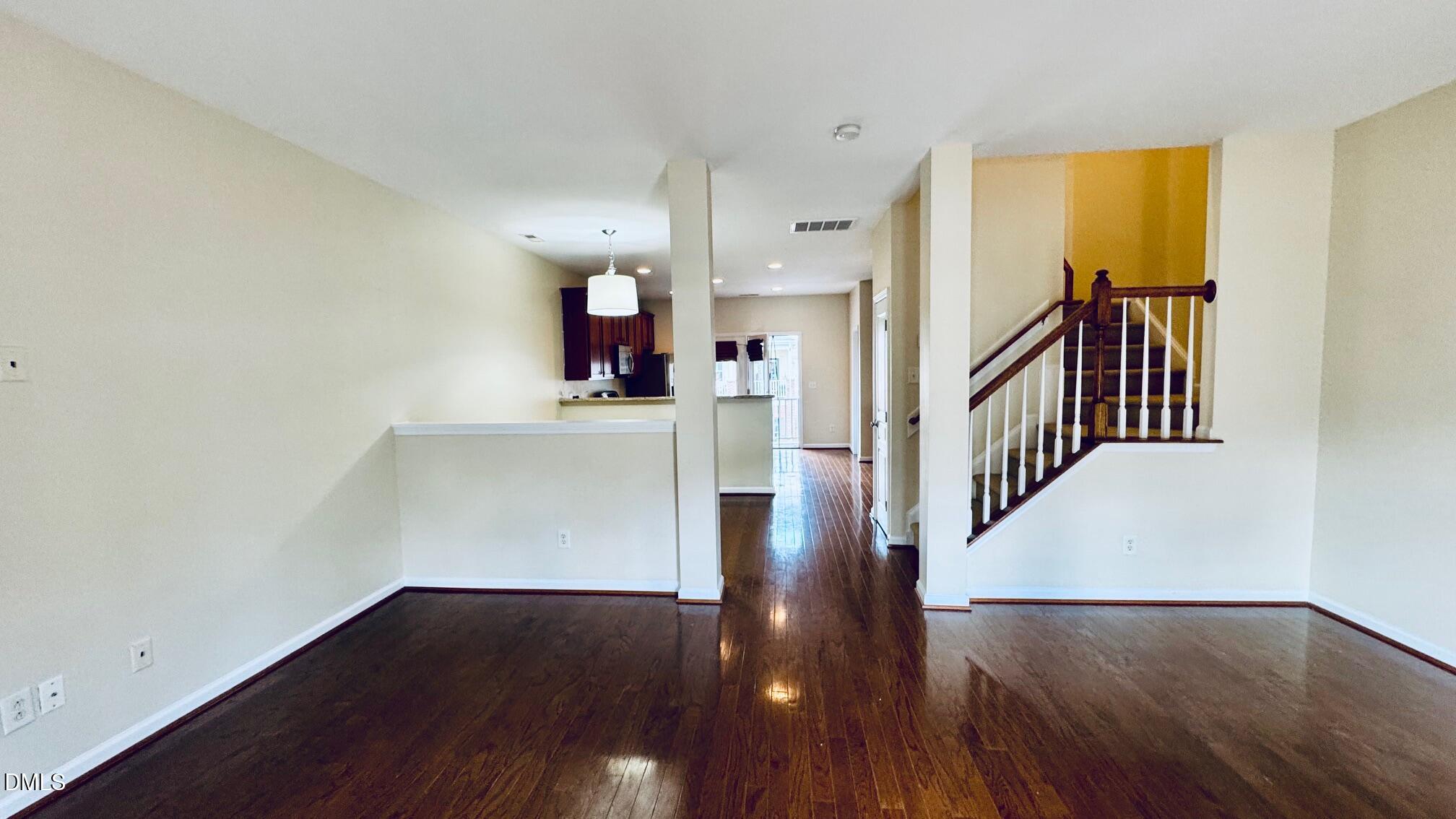 145 Braeside Court Property Photo 8