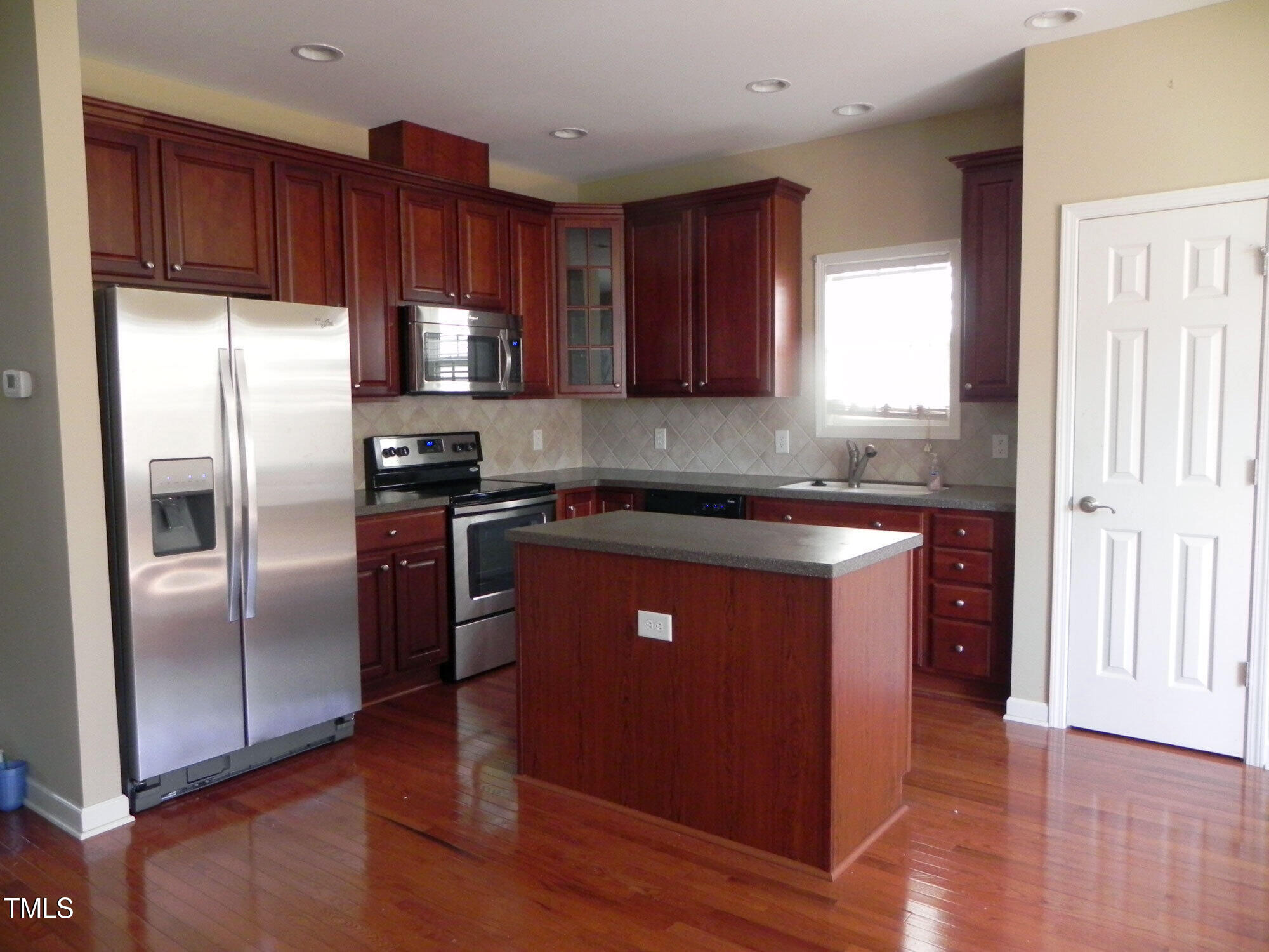 217 Butterbiggins Lane Property Photo 4