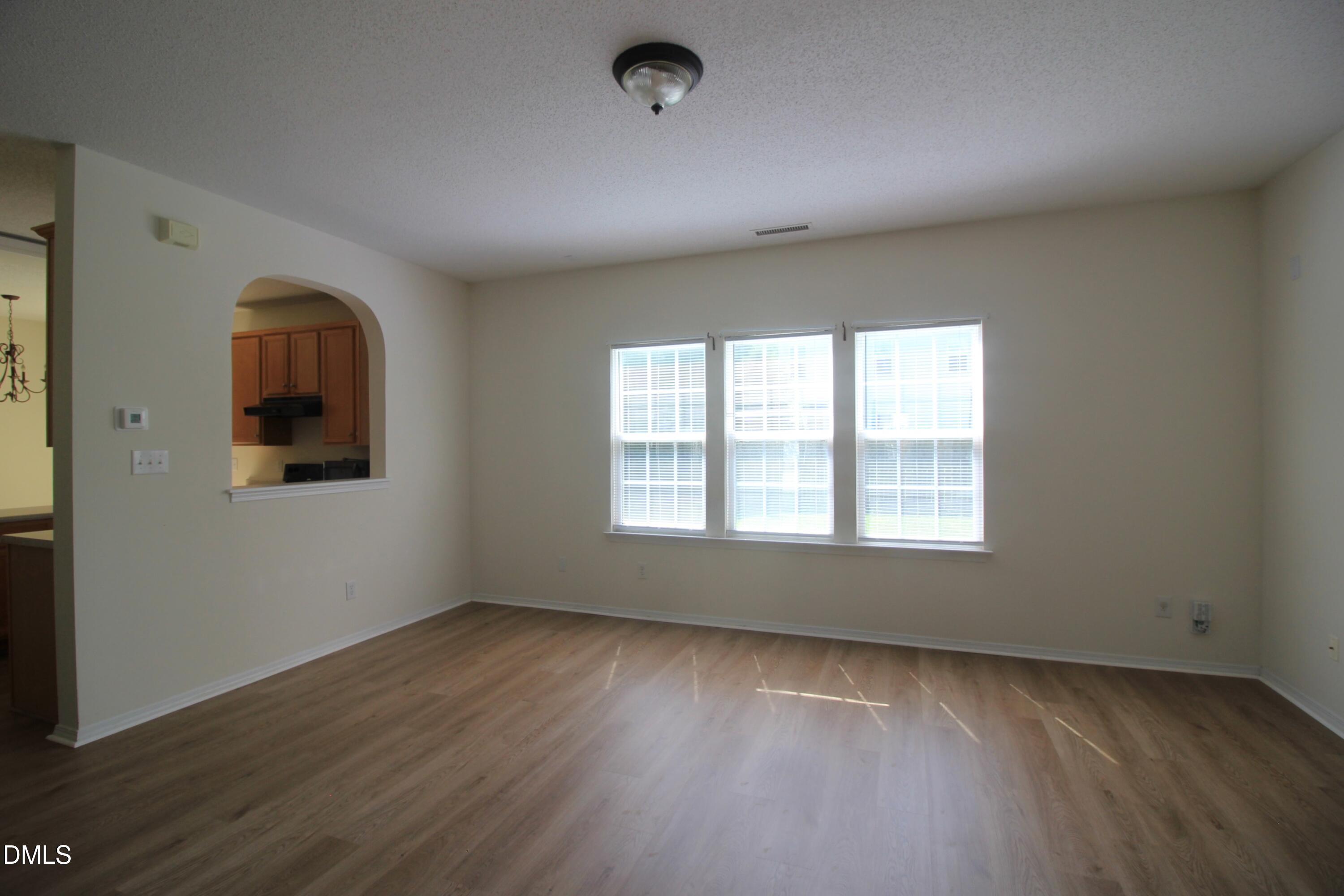 8439 Haines Creek Lane Property Photo 4