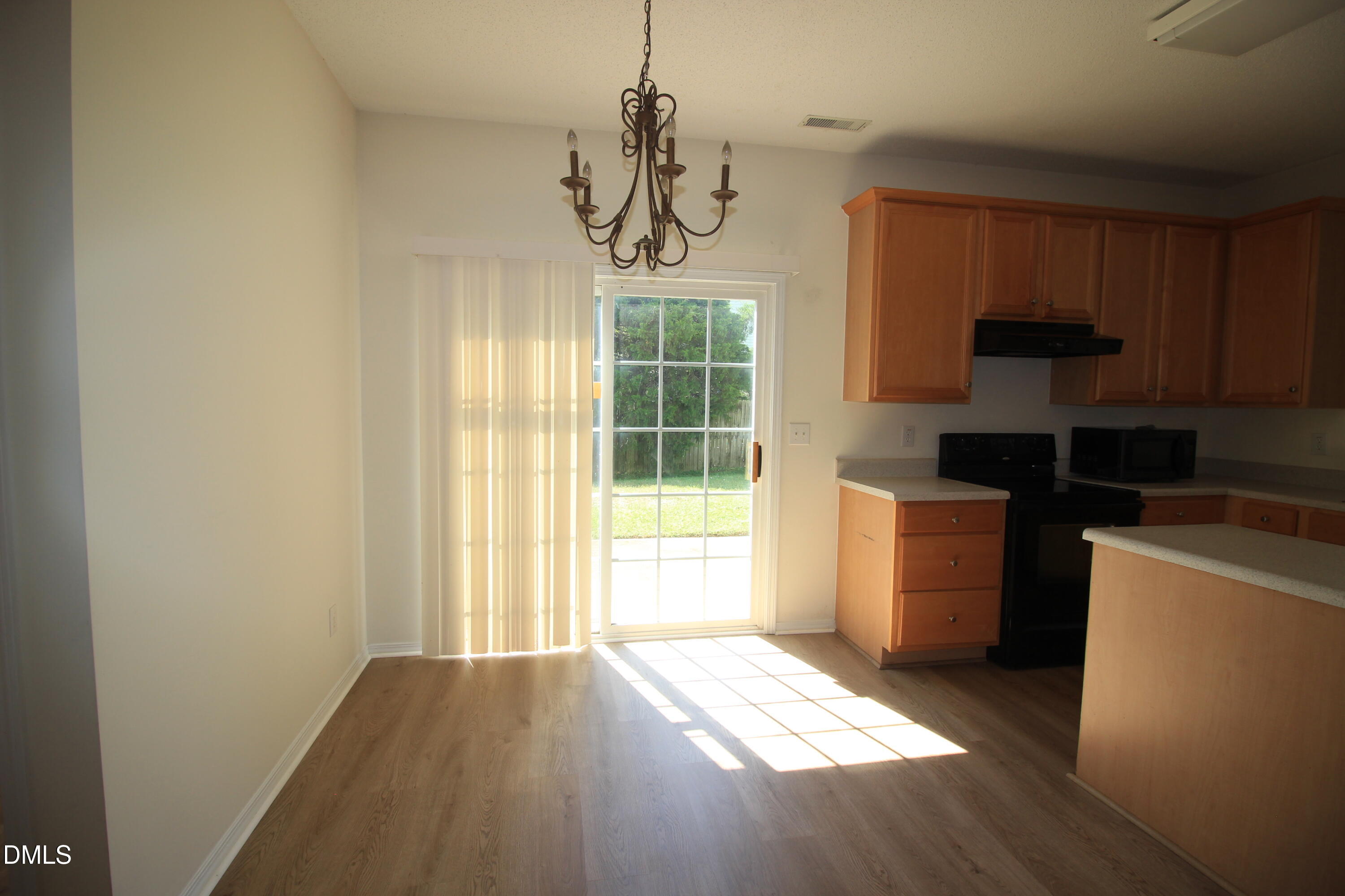 8439 Haines Creek Lane Property Photo 7