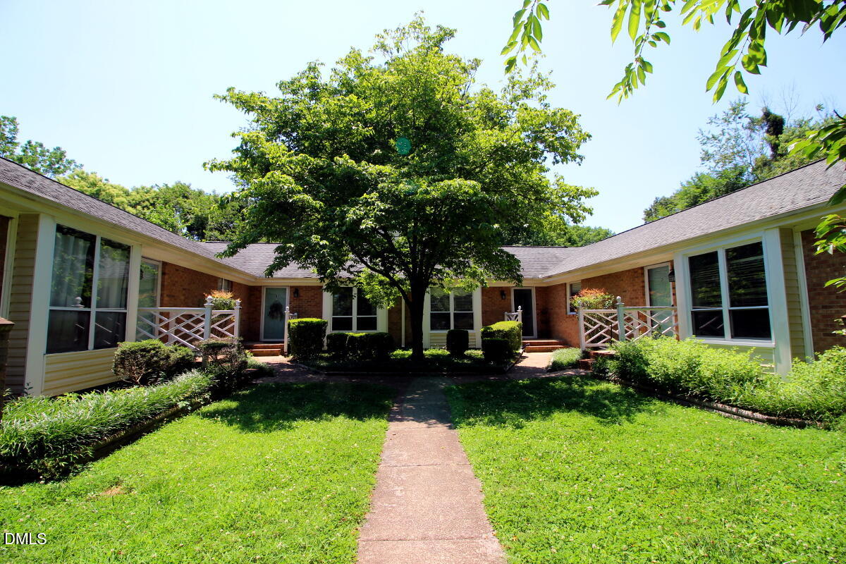 2833 Seclusion Court D Property Photo 2