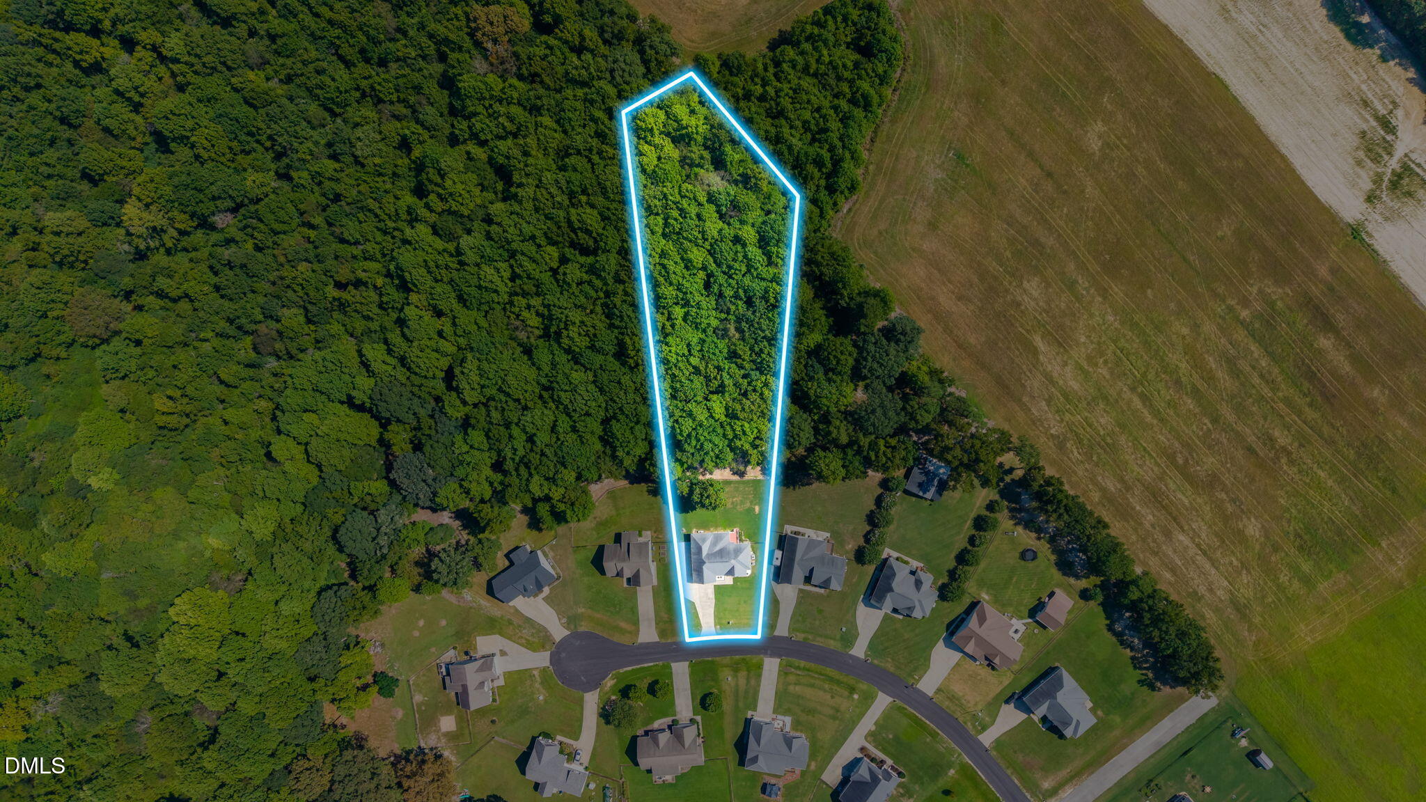 308 Willowbrook Drive Property Photo 2