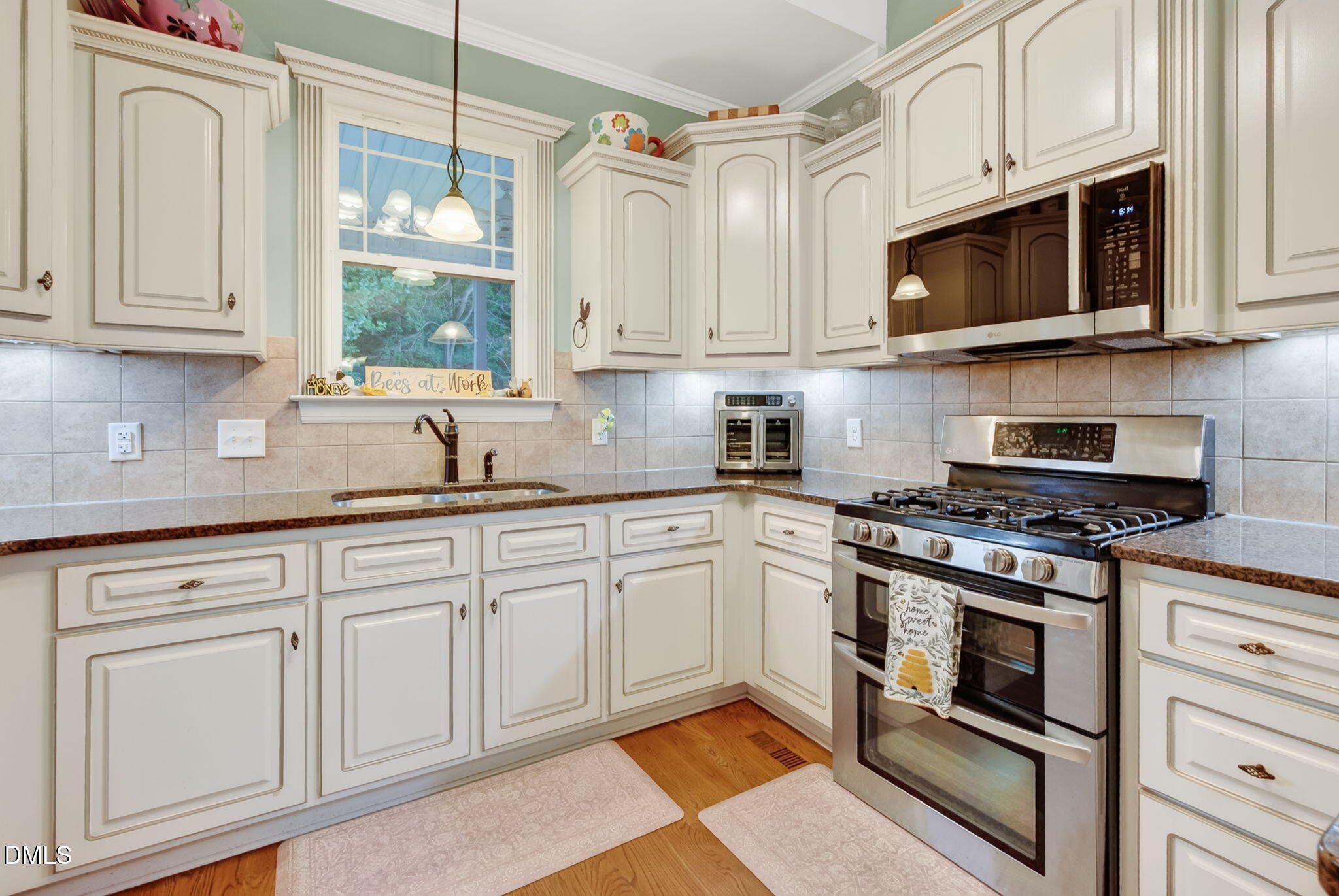 308 Willowbrook Drive Property Photo 11