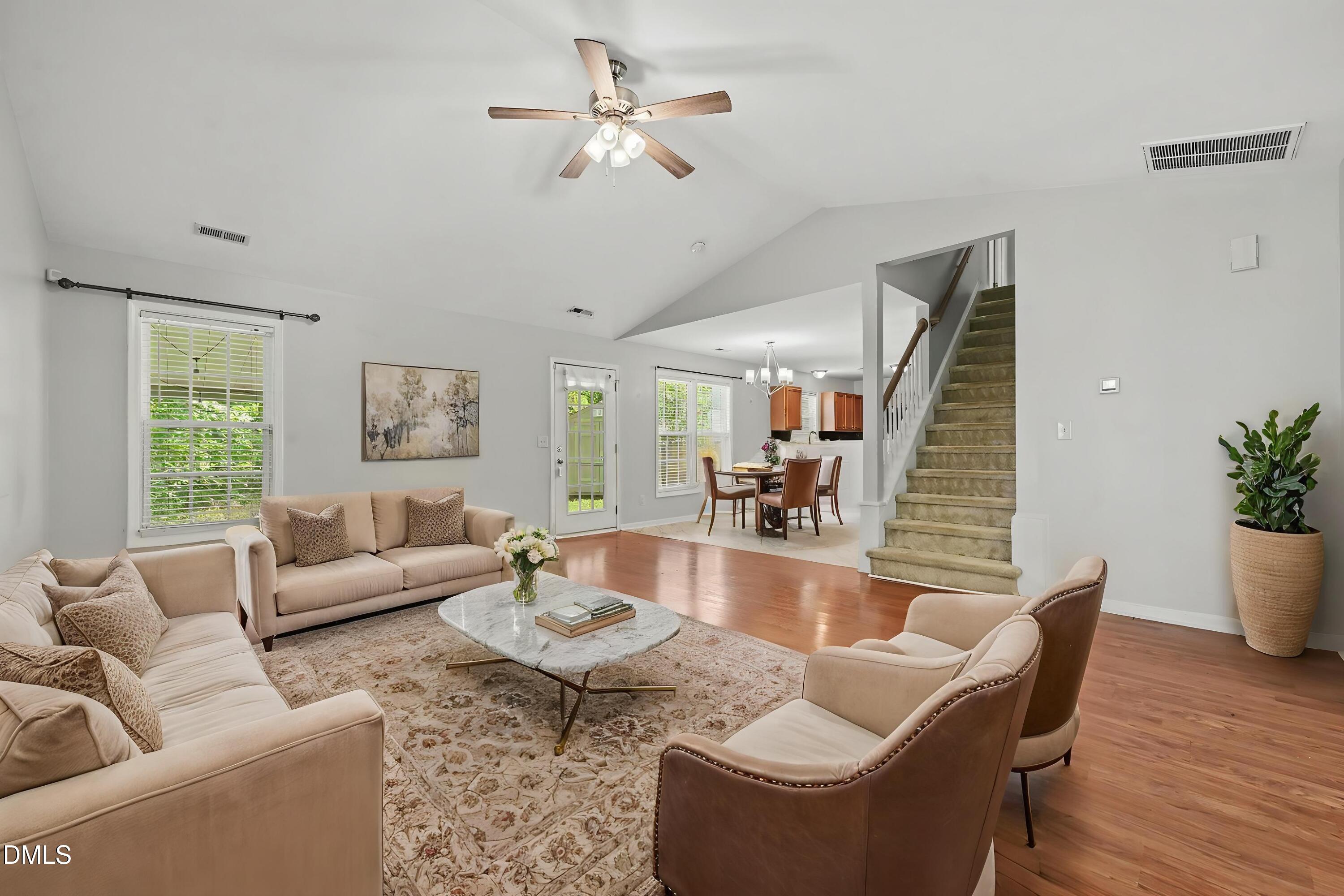 6 Coriander Court Property Photo 8