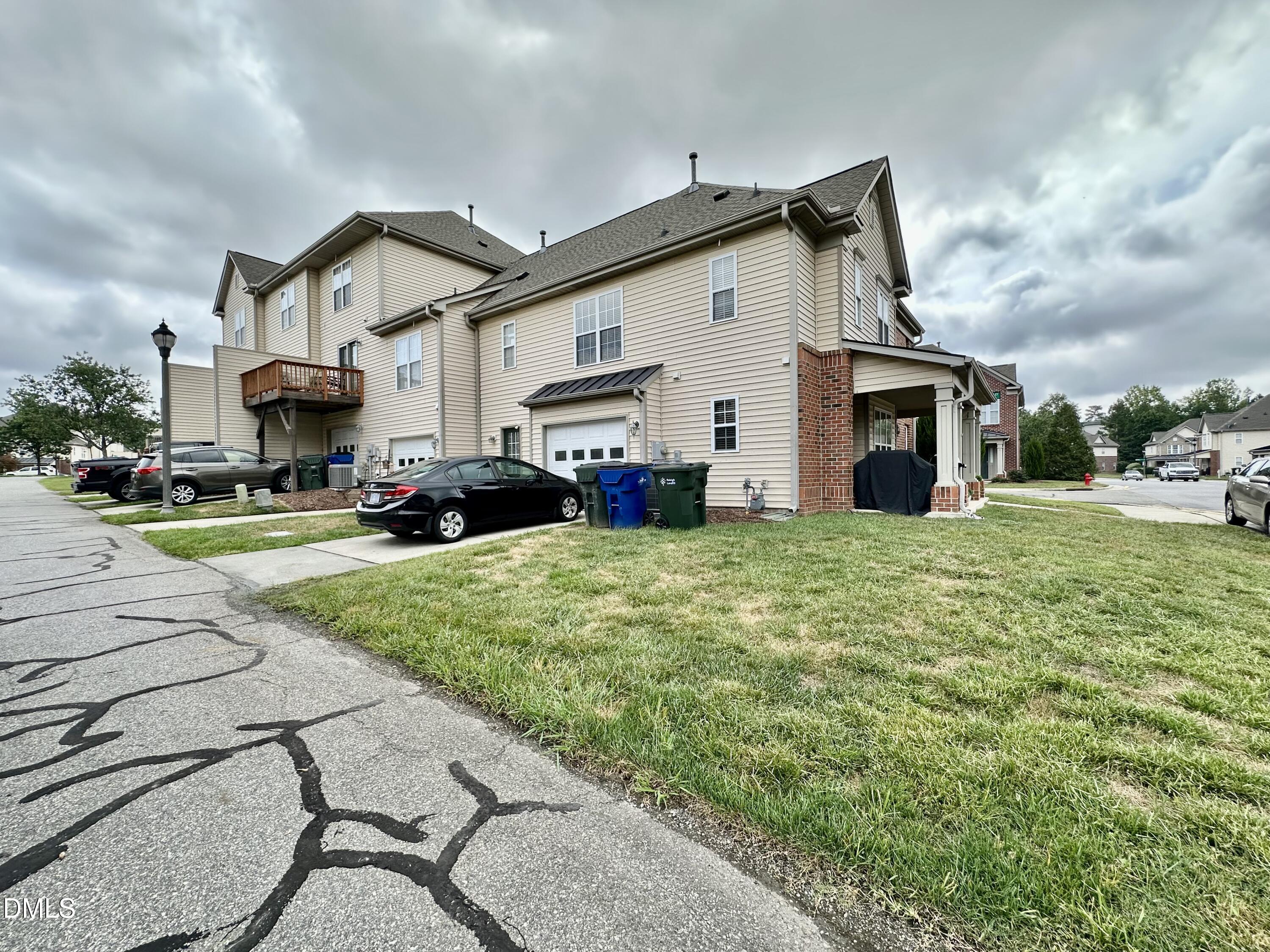 9826 Grettle Court Property Photo 16