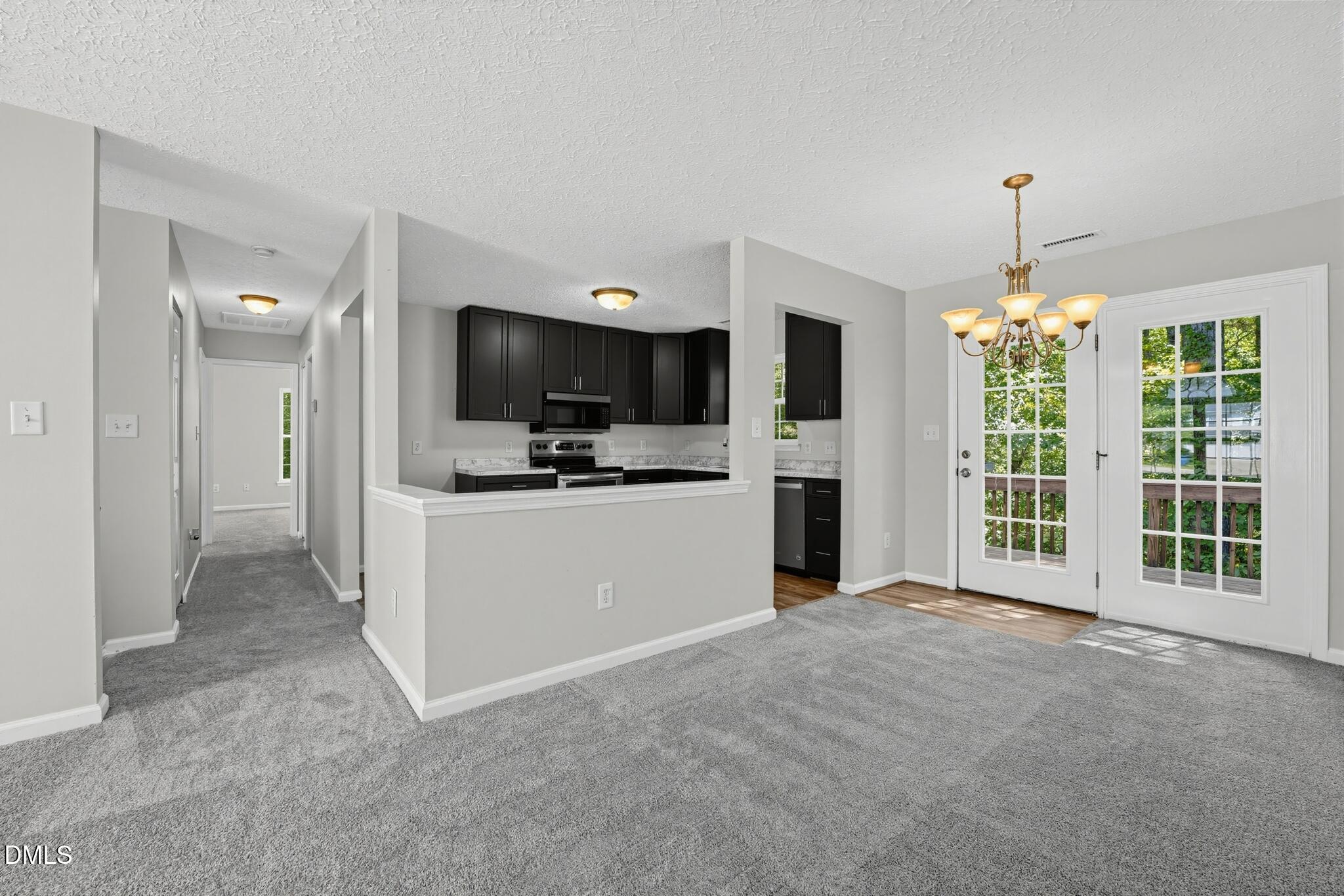 5 Flatford Court Property Photo 4