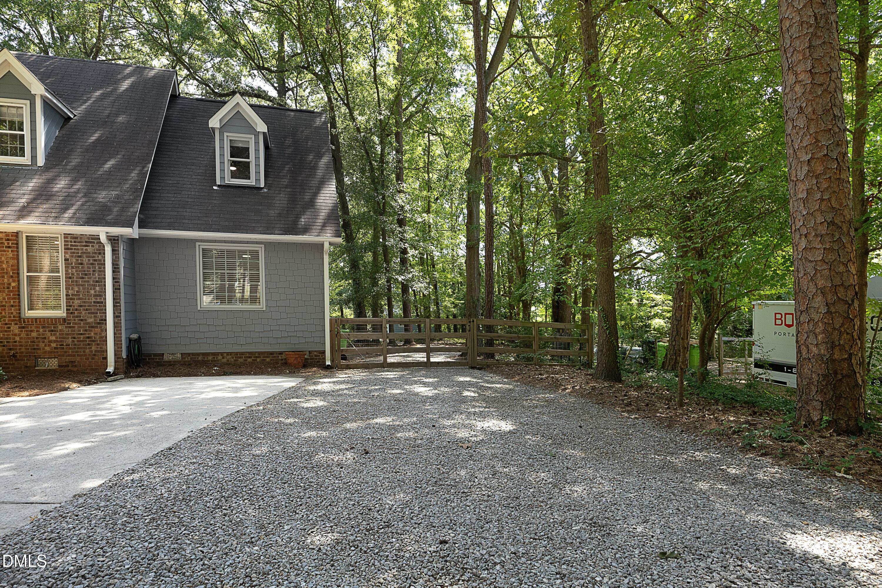 805 Brent Road Property Photo 3