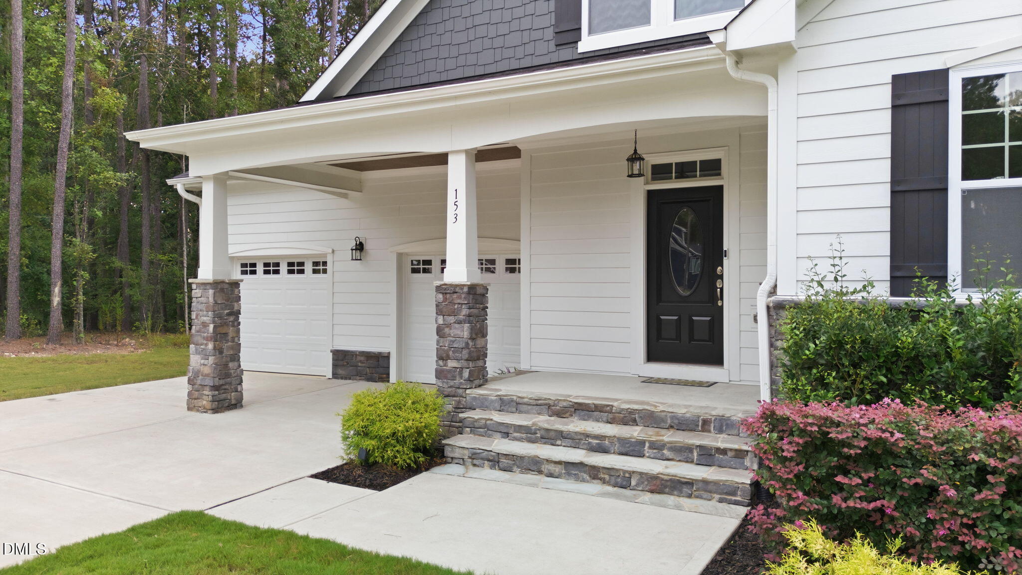 153 Syracuse Drive Property Photo 4