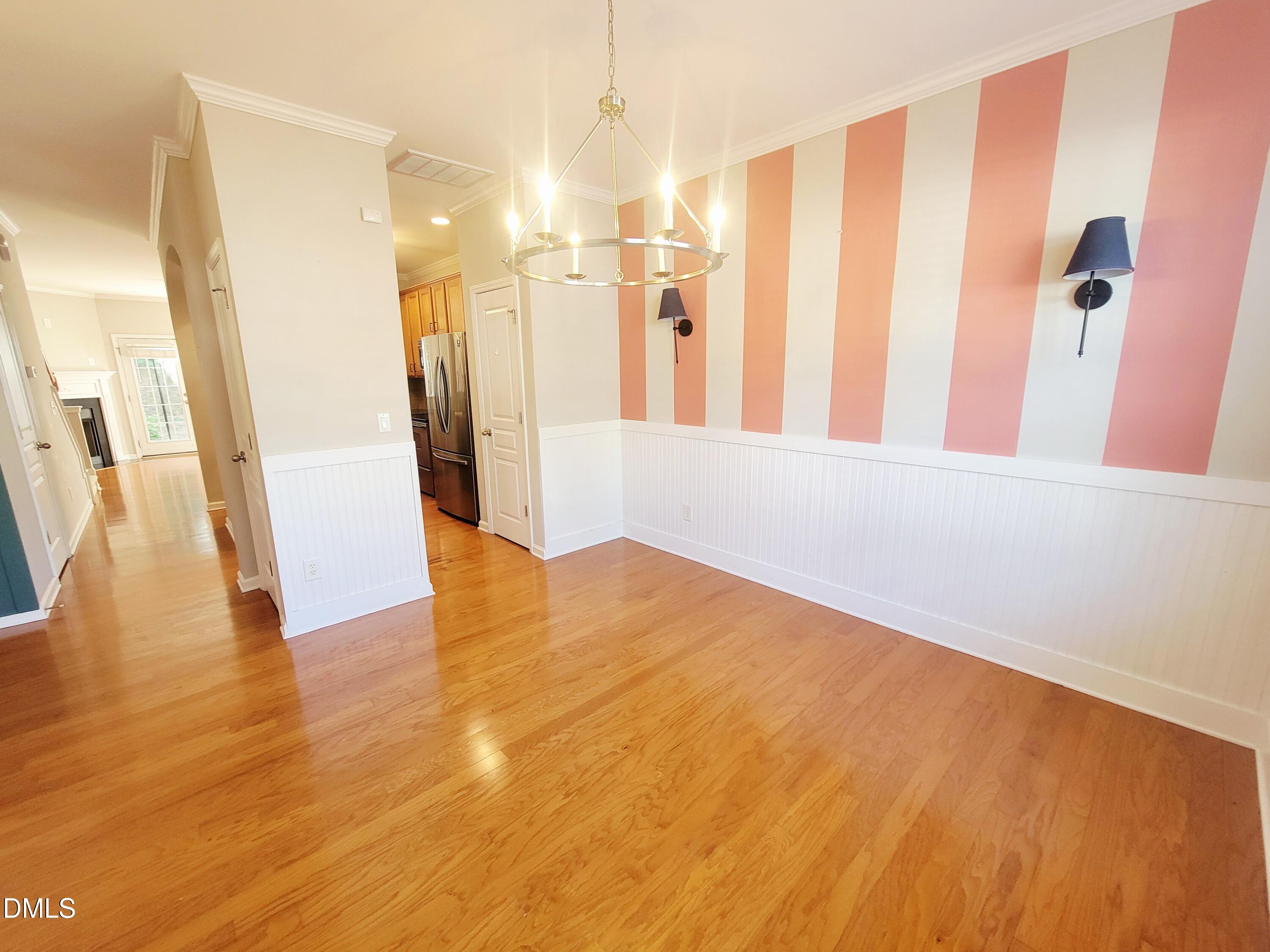 6058 Viking Drive Property Photo 4