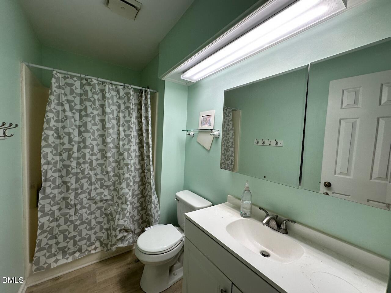 5400 Pine Top Circle Property Photo 12