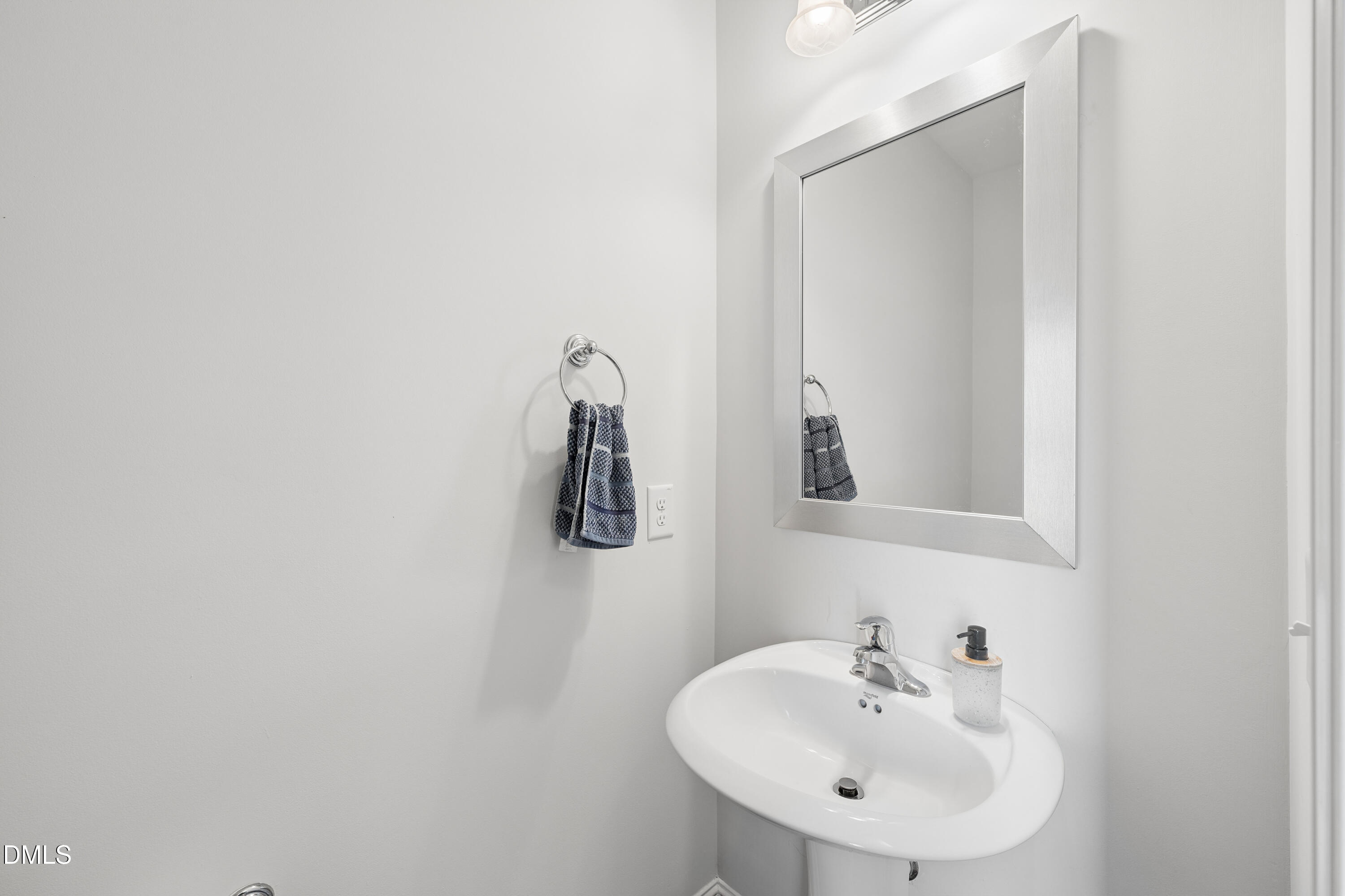 1306 Farm Pond Trail Property Photo 9
