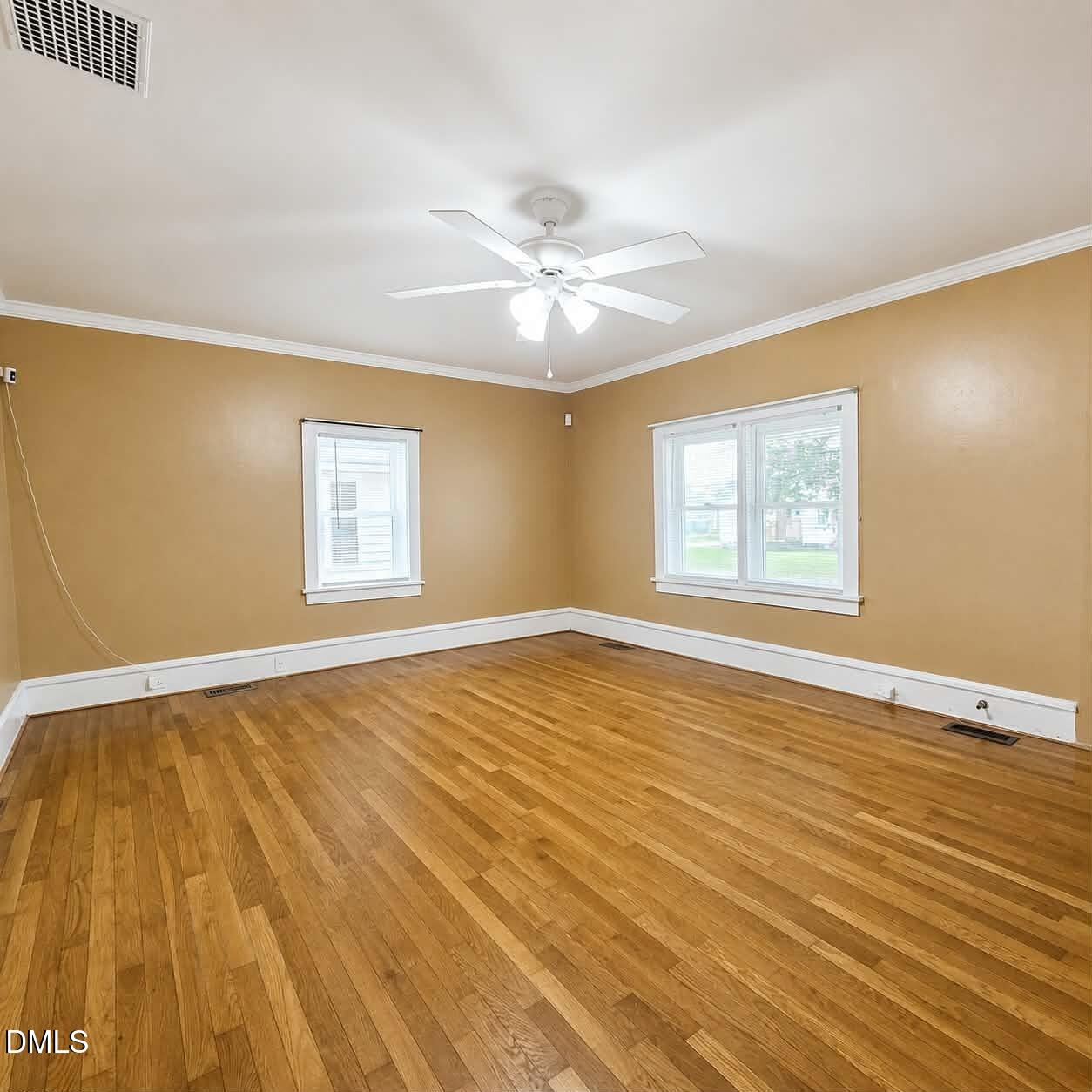 534 Madison Street Property Photo 3