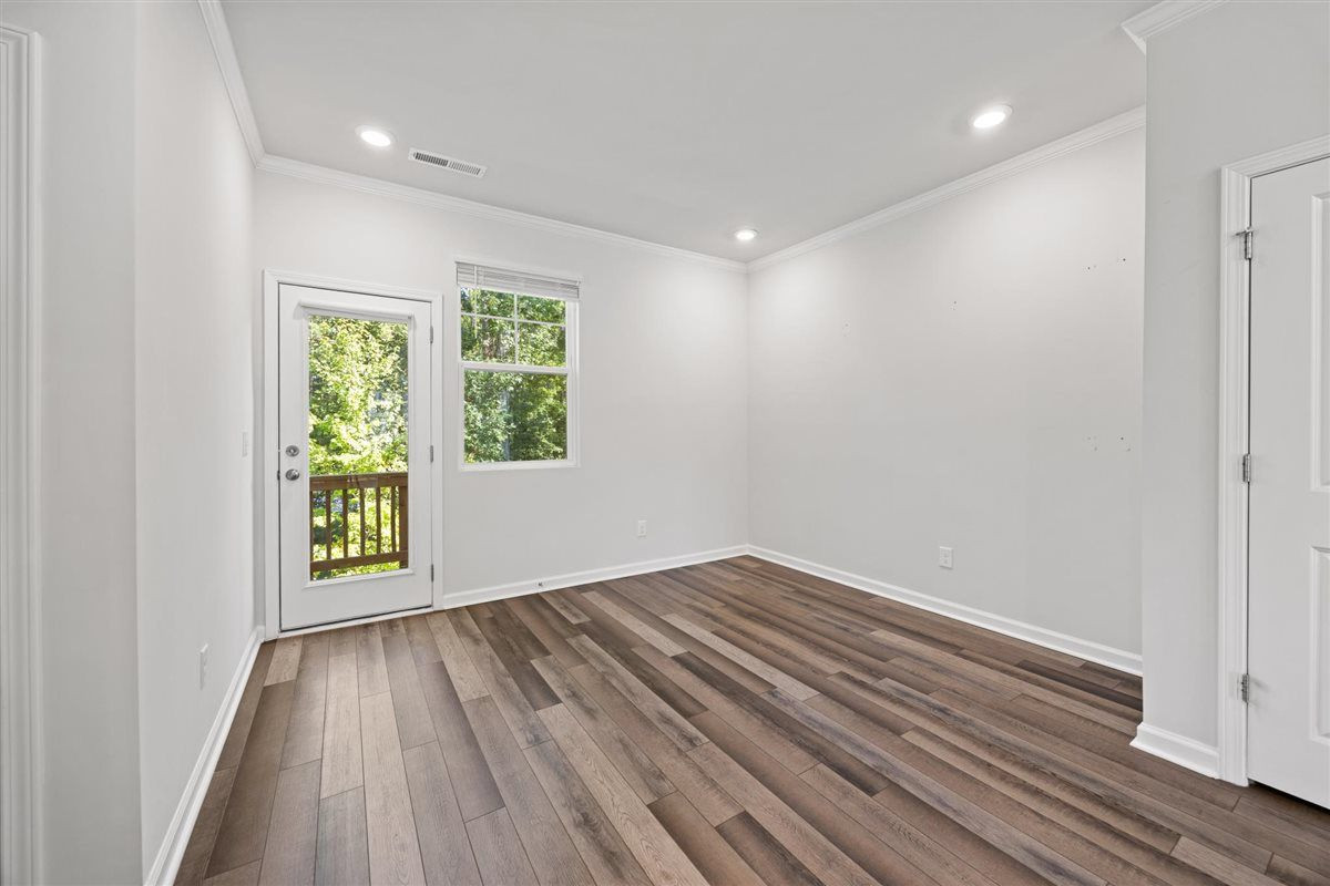 2512 Laurel Valley Way Property Photo 10
