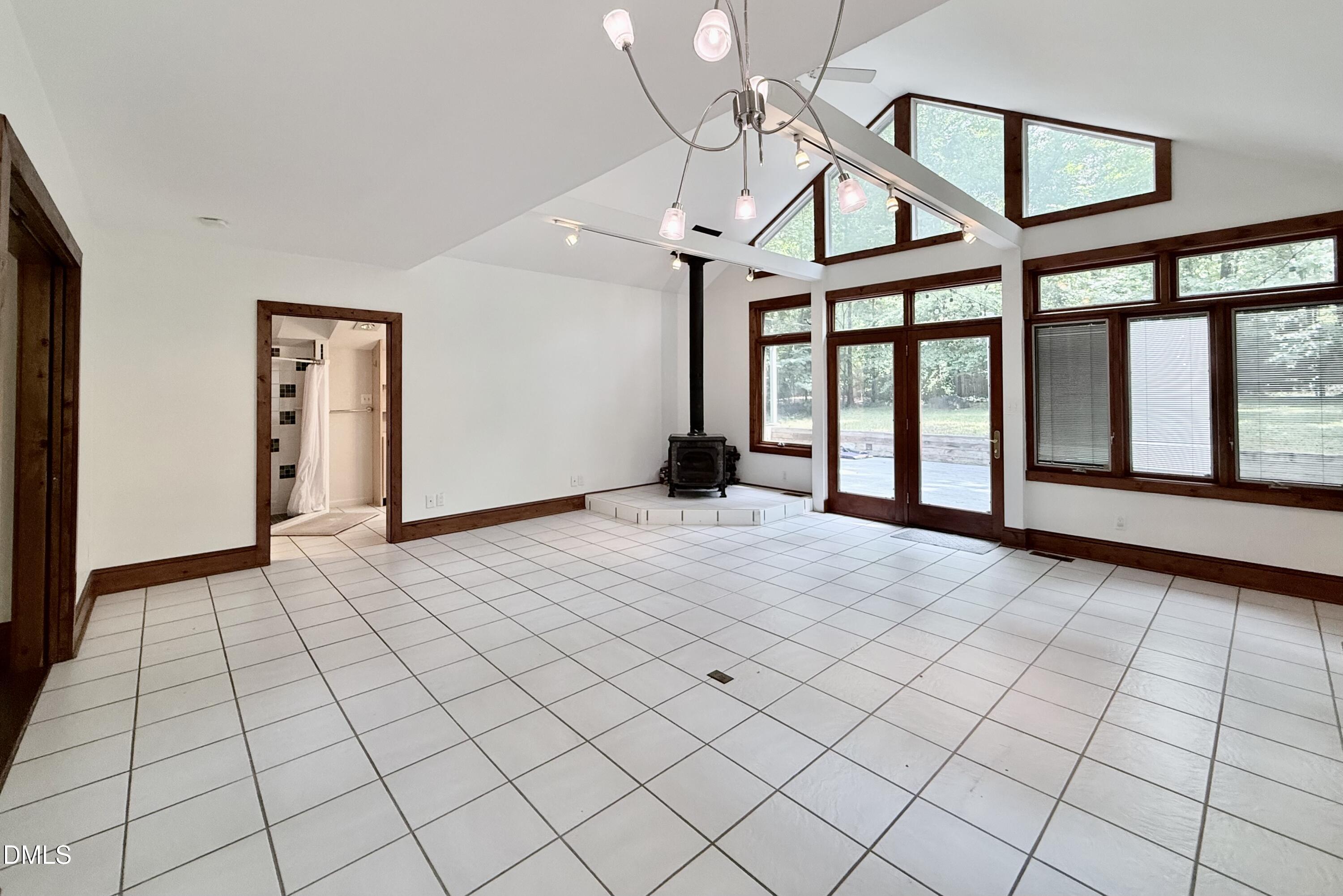 15 Harvey Place Property Photo 12