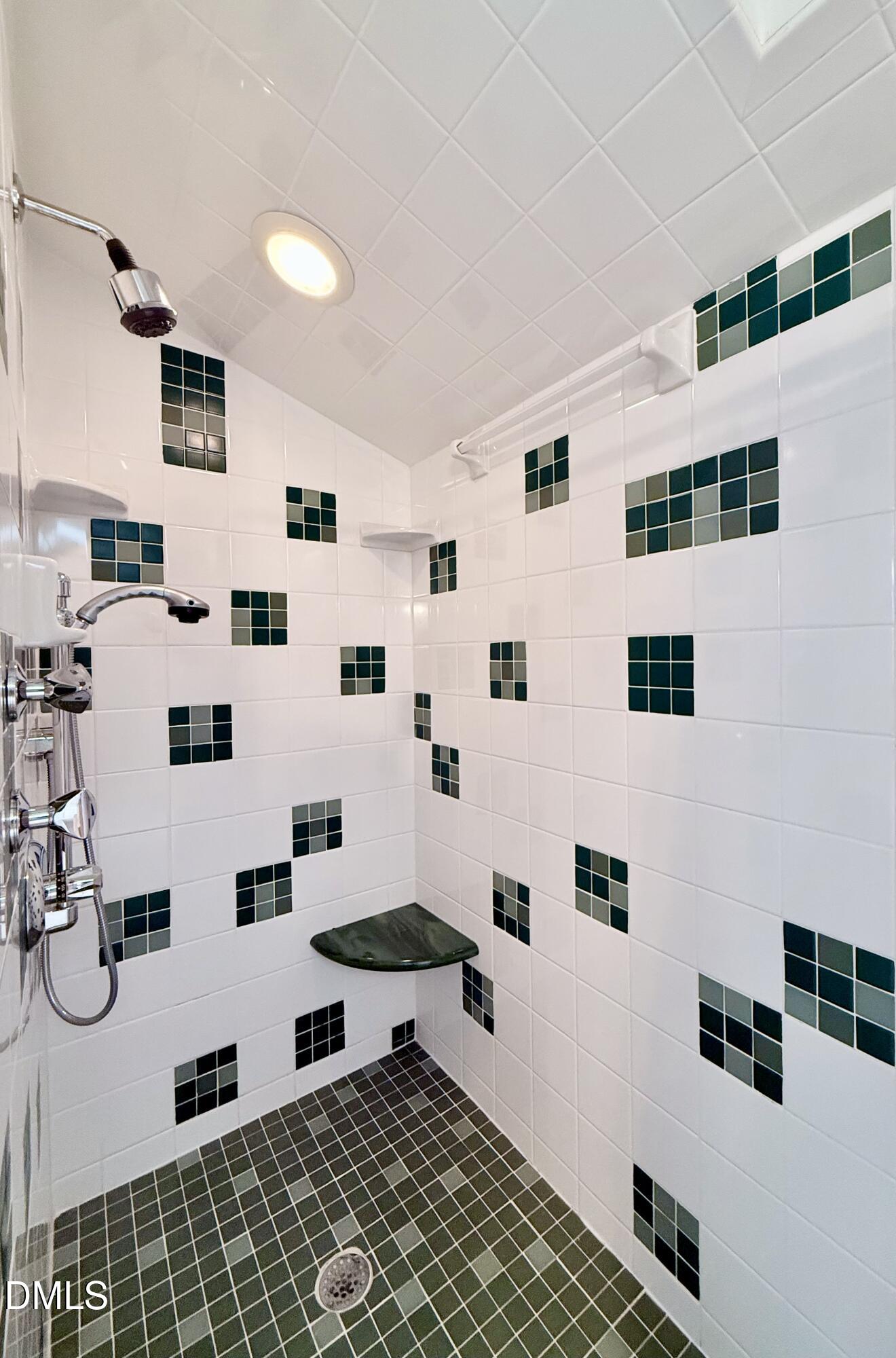 15 Harvey Place Property Photo 20
