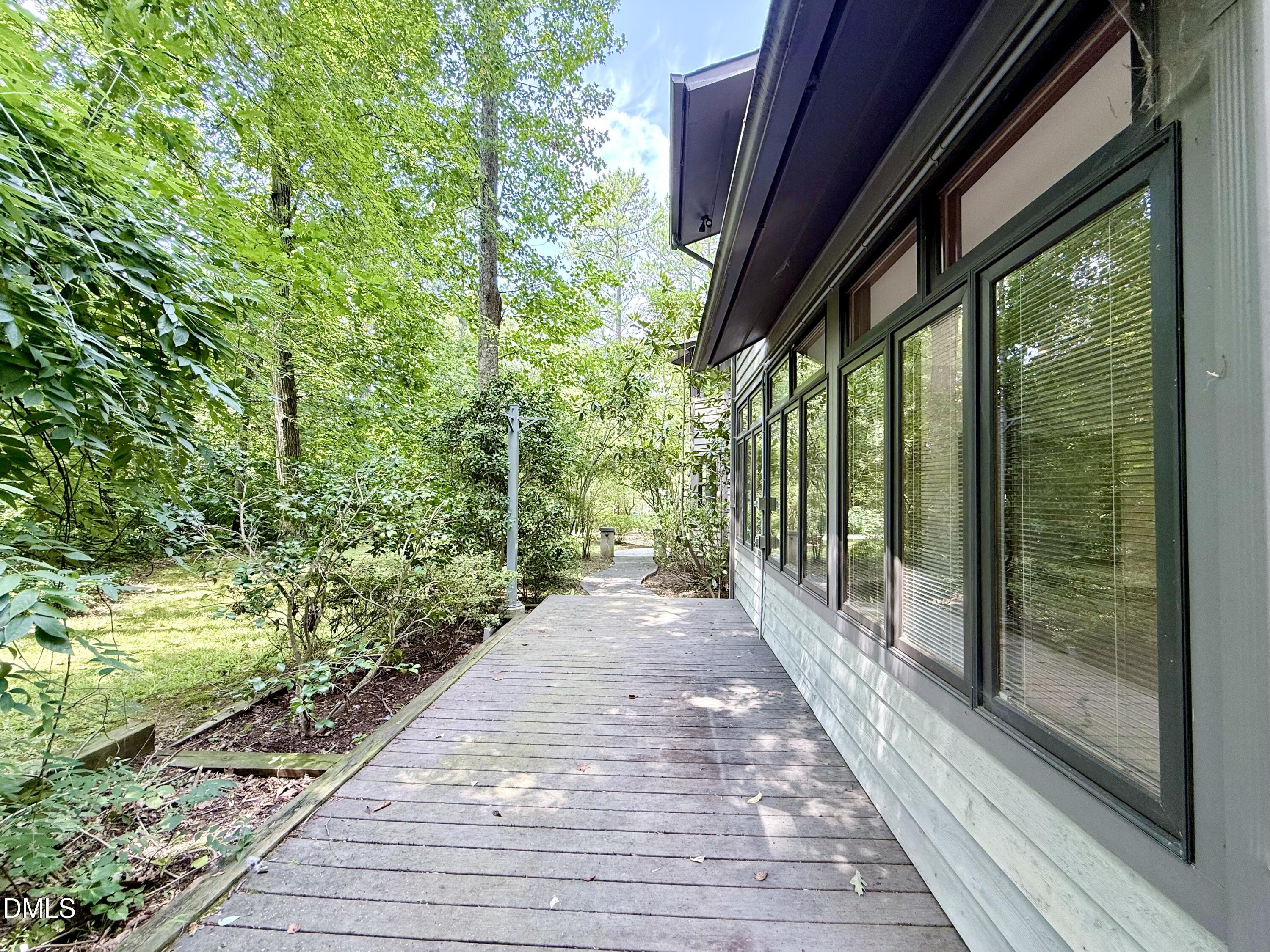 15 Harvey Place Property Photo 52