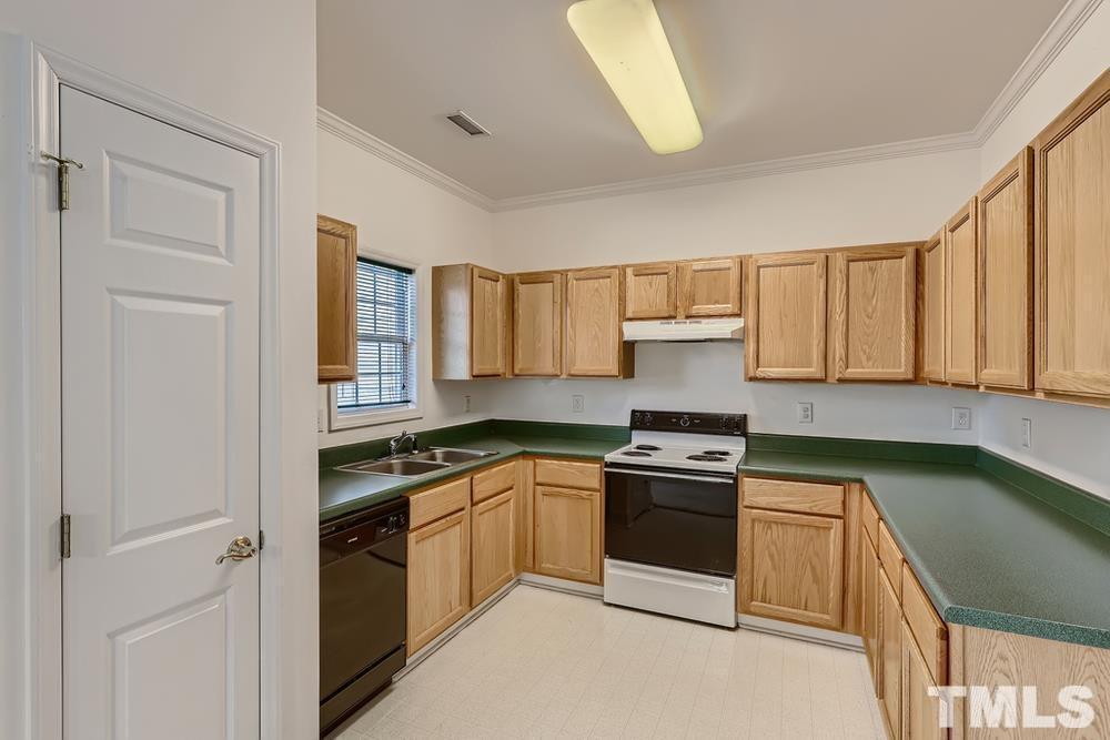 205 Bridgepath Drive Property Photo 5