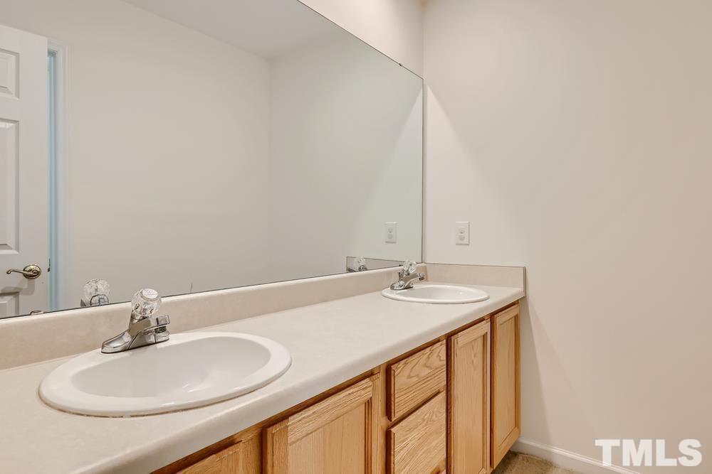 205 Bridgepath Drive Property Photo 10