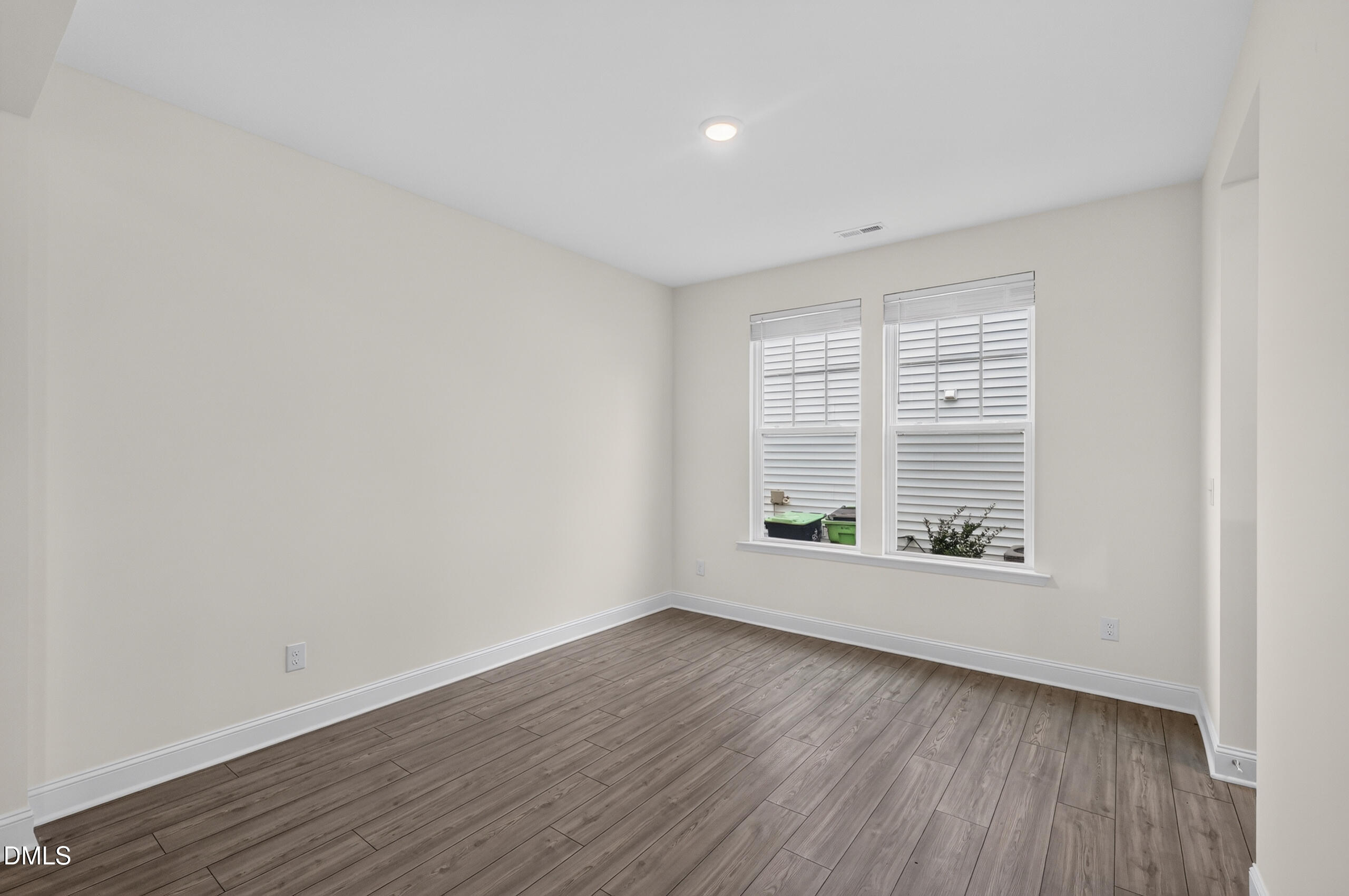 917 Channel Drop Loop Property Photo 13