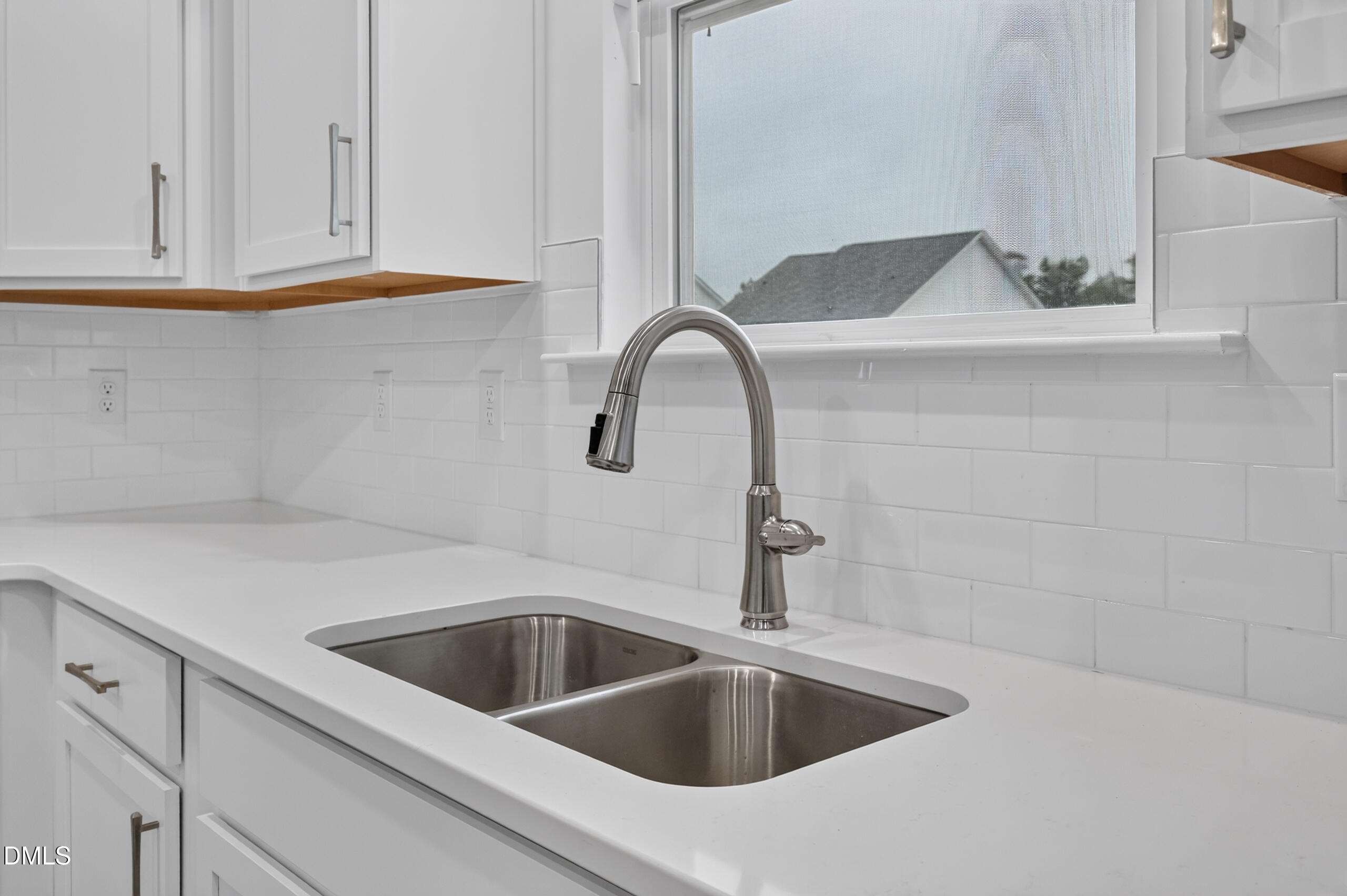 917 Channel Drop Loop Property Photo 18