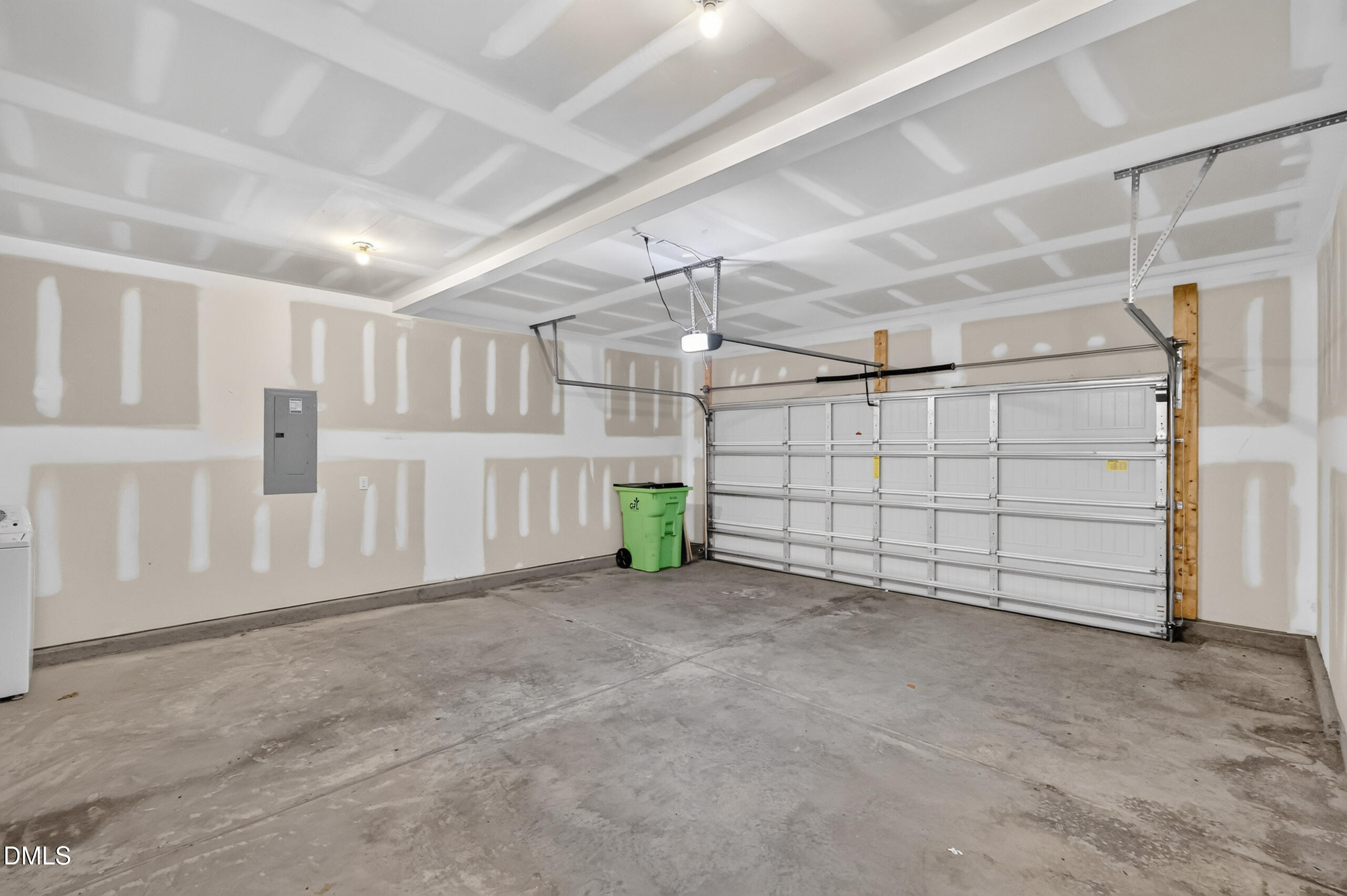917 Channel Drop Loop Property Photo 27