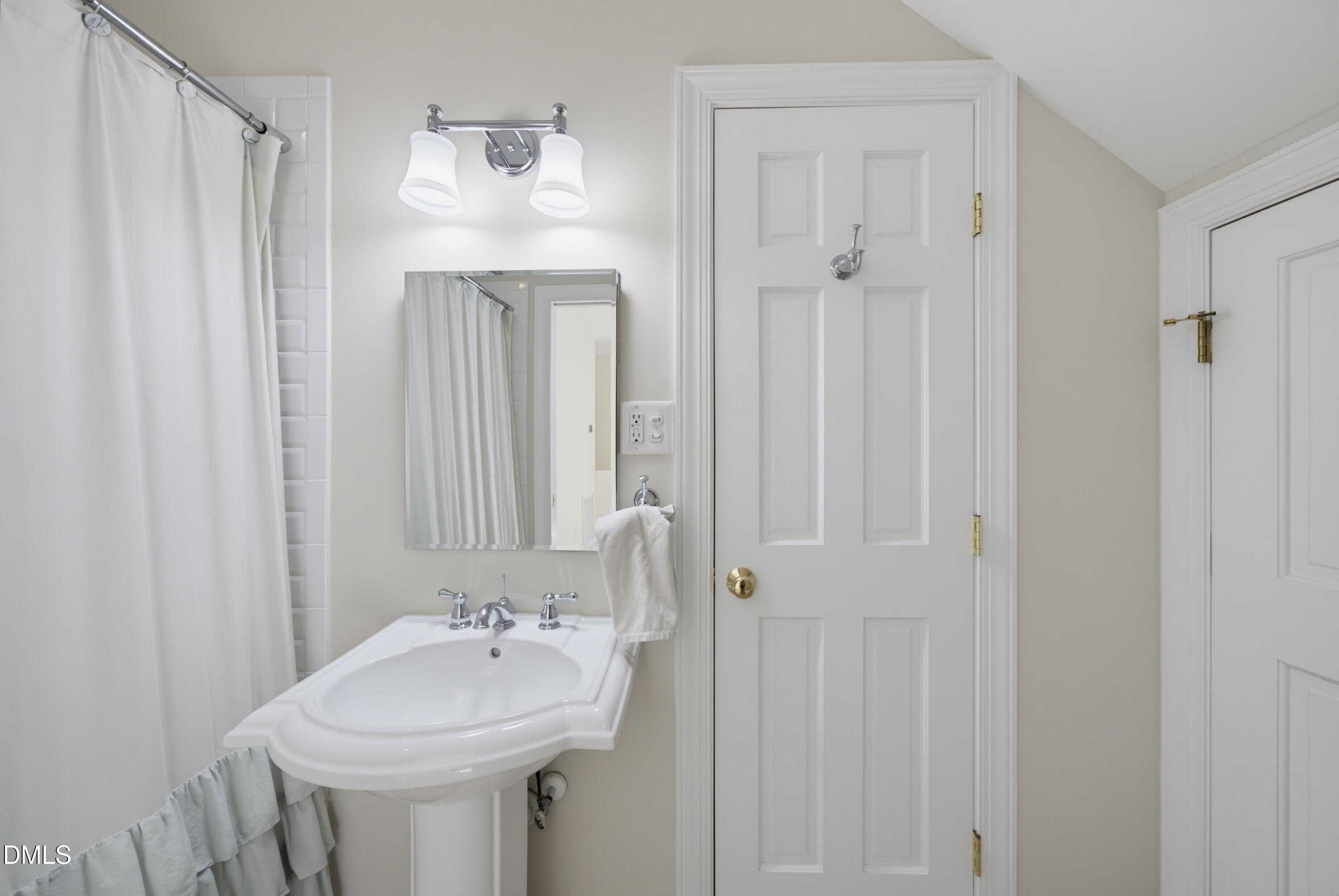 8000 Morgans Way Property Photo 40