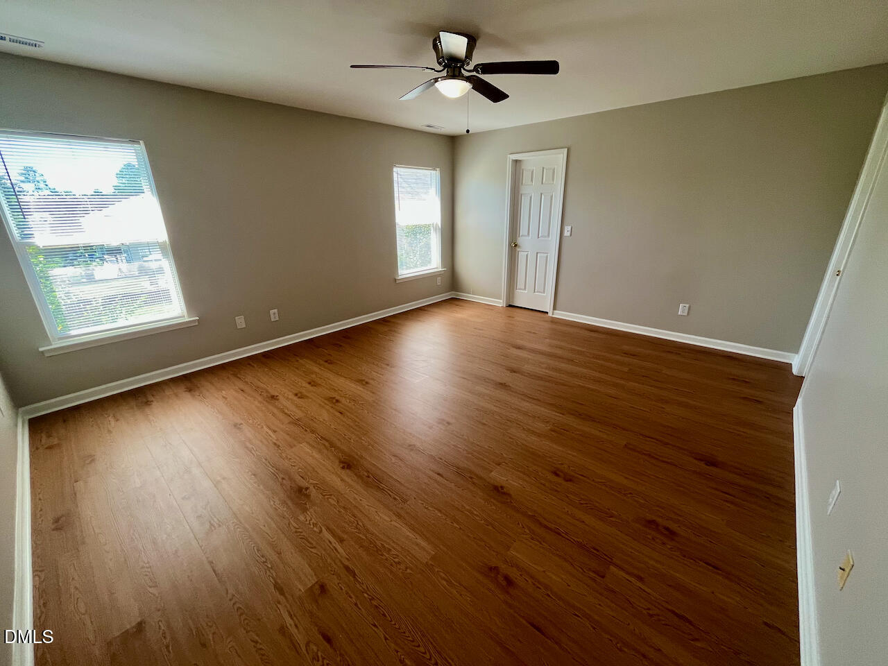 2932 Glade Aster Court Property Photo 13