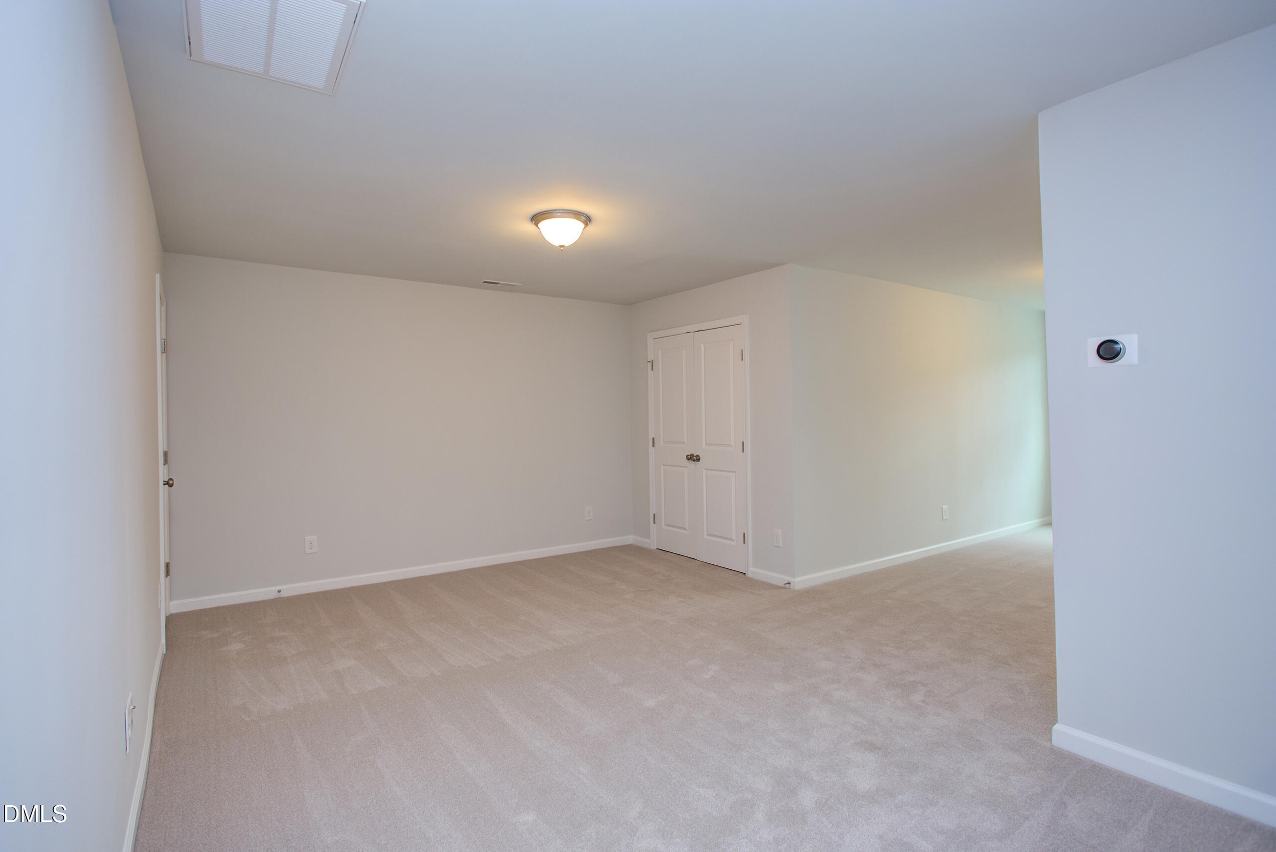 1136 Southpoint Trail Property Photo 14
