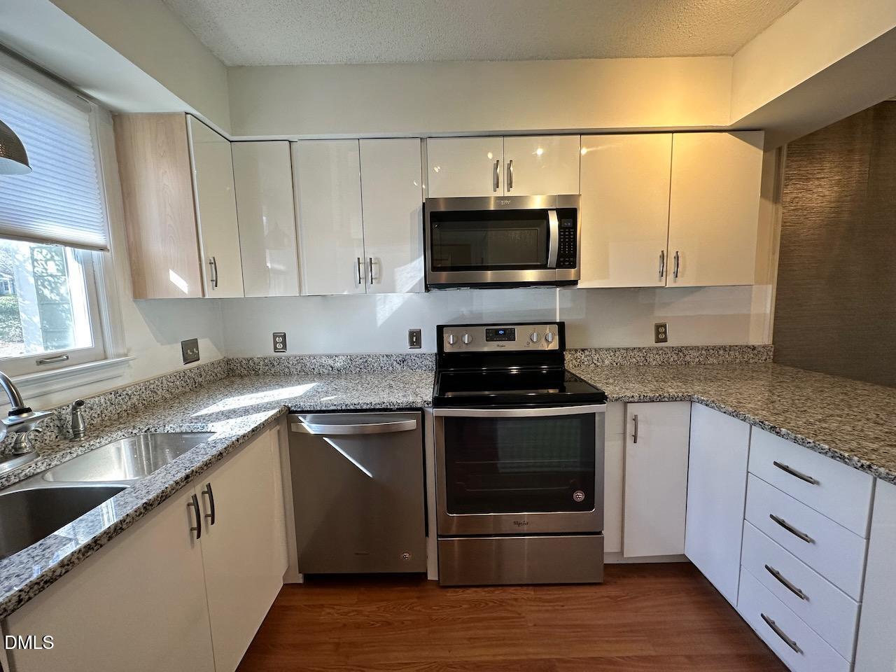 3411 Balfour E Property Photo 5