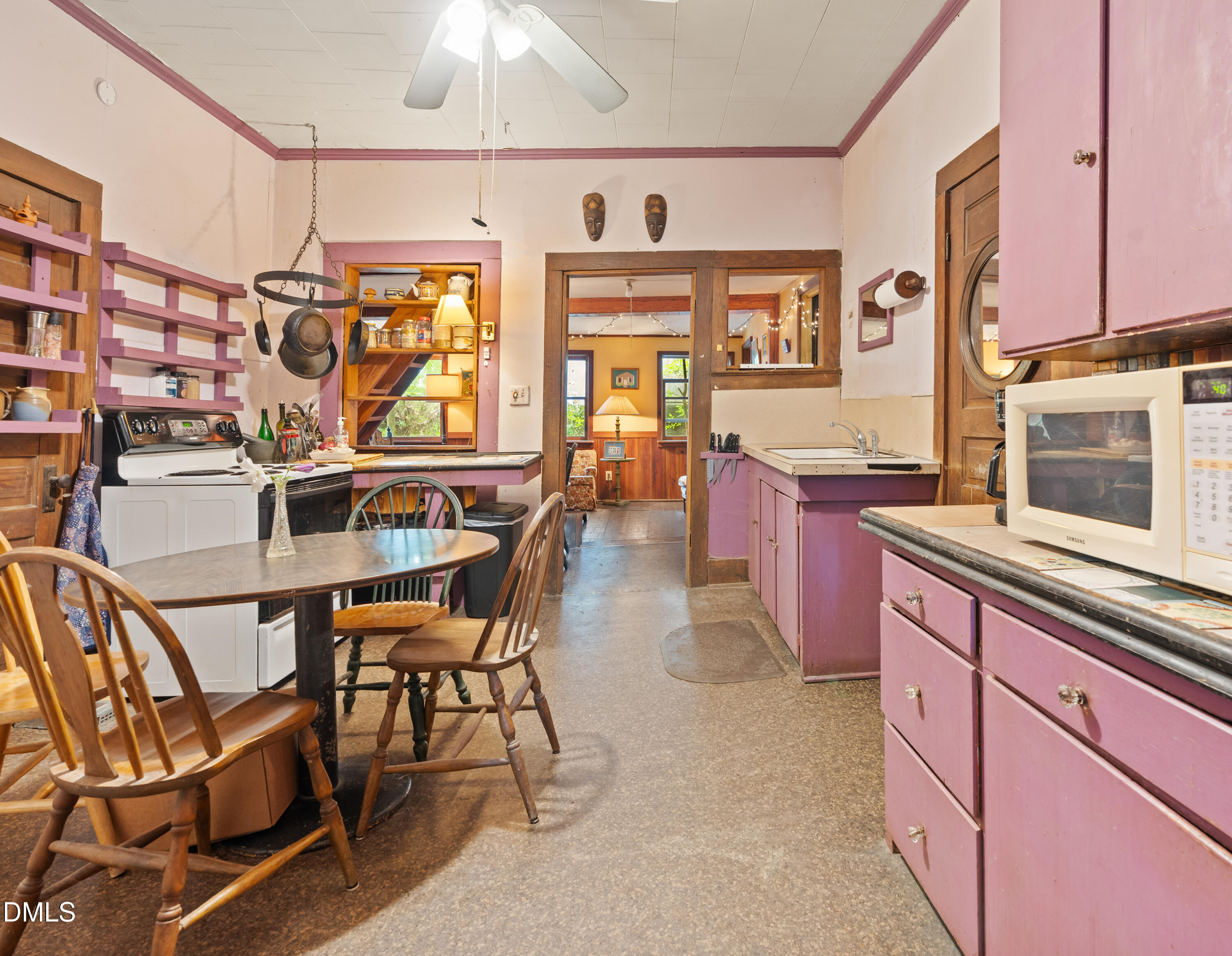 101 Lindsay Street Property Photo 11