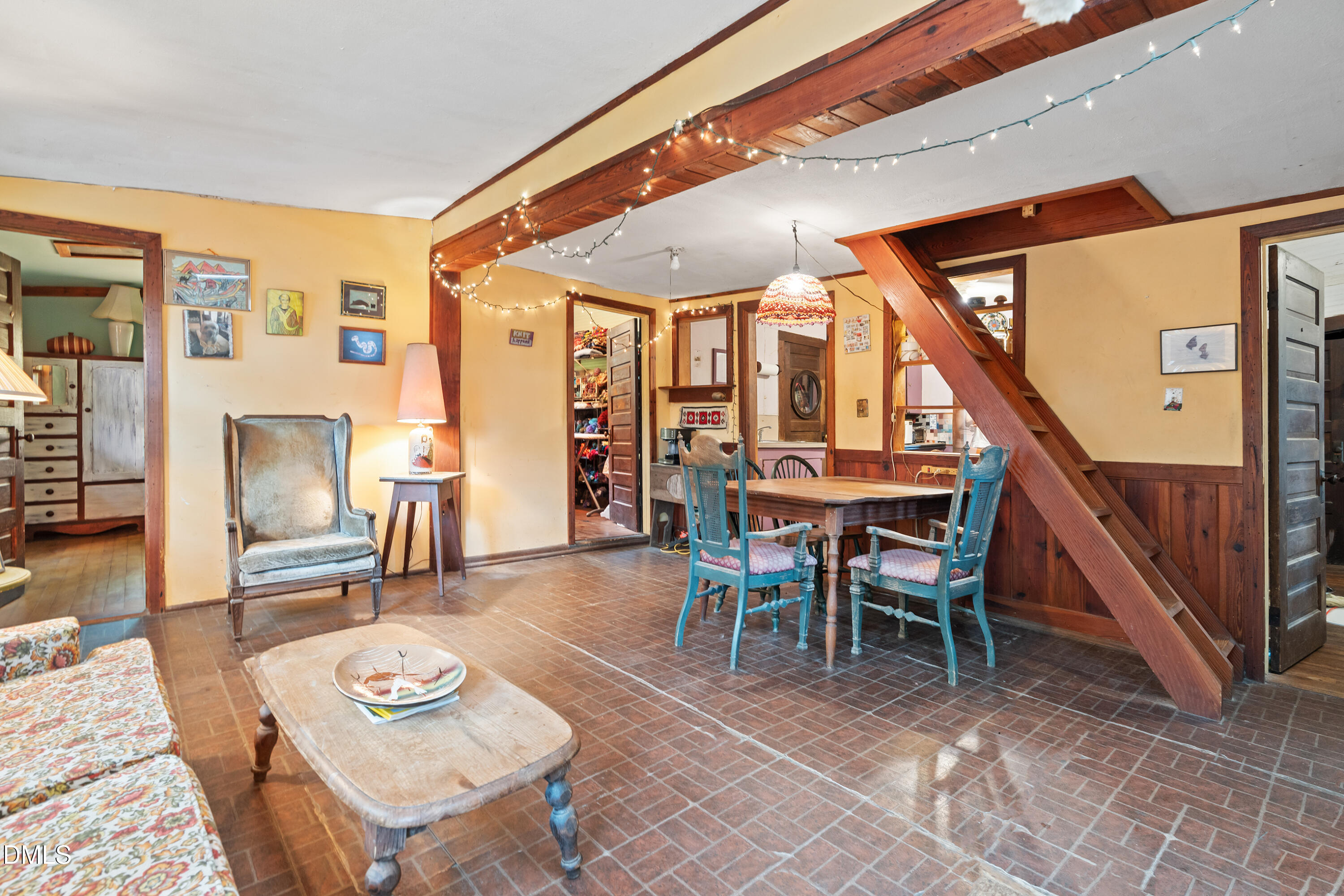 101 Lindsay Street Property Photo 16