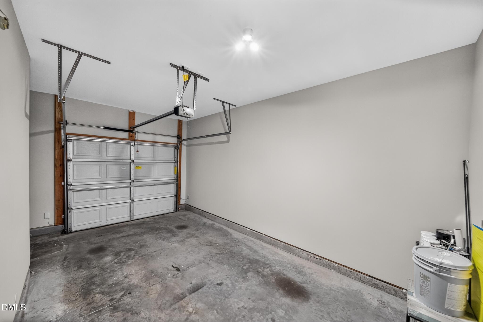 1828 Shady Oaks Drive Property Photo 28