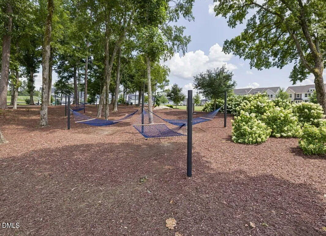 1828 Shady Oaks Drive Property Photo 31
